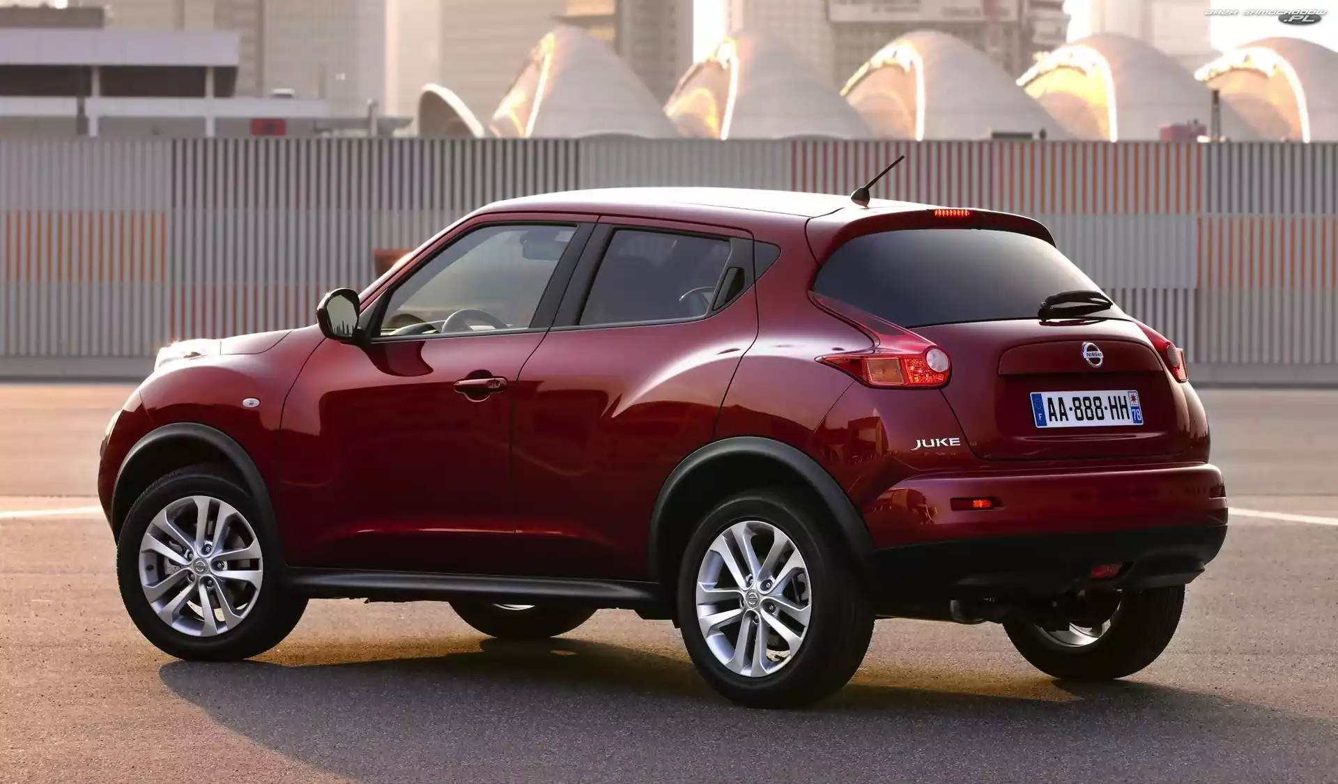Nissan Juke, Bok