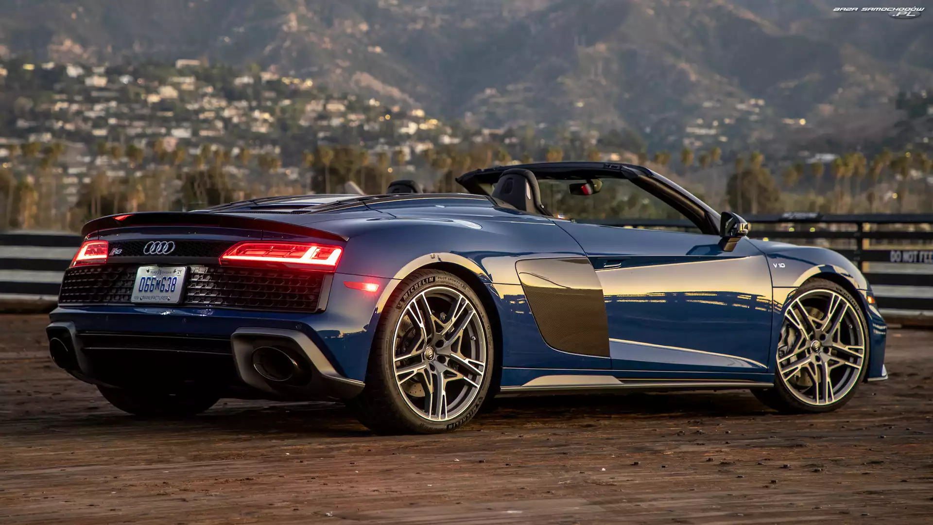 Kabriolet, Granatowe, Audi R8 Spyder