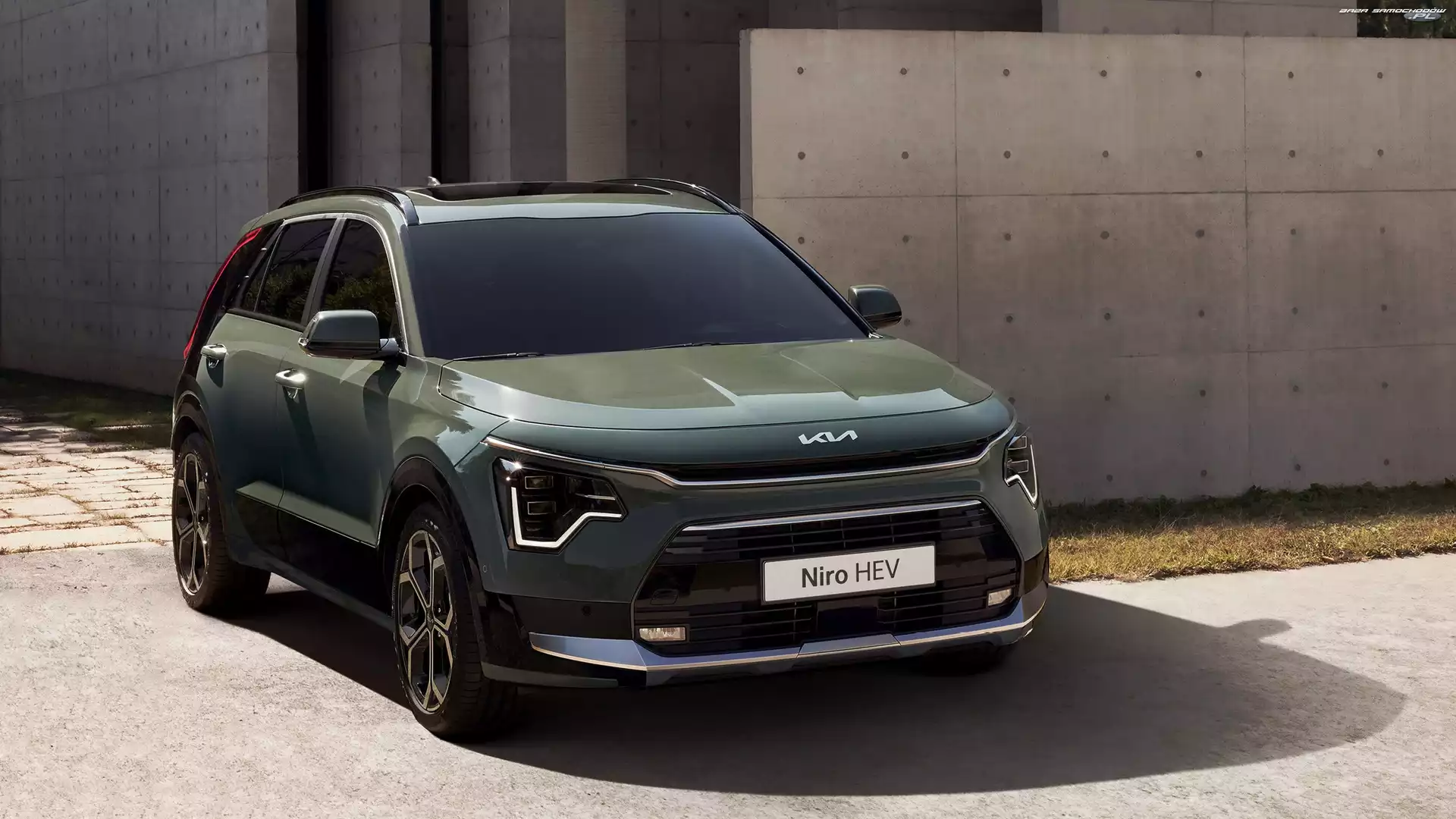 2022, KIA Niro HEV, Oliwkowa