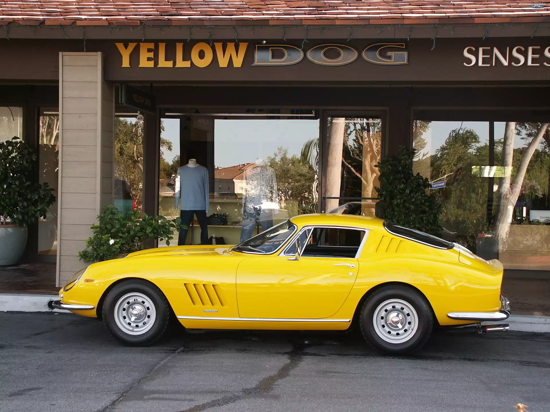 Kierowcy, Ferrari 275, Strona