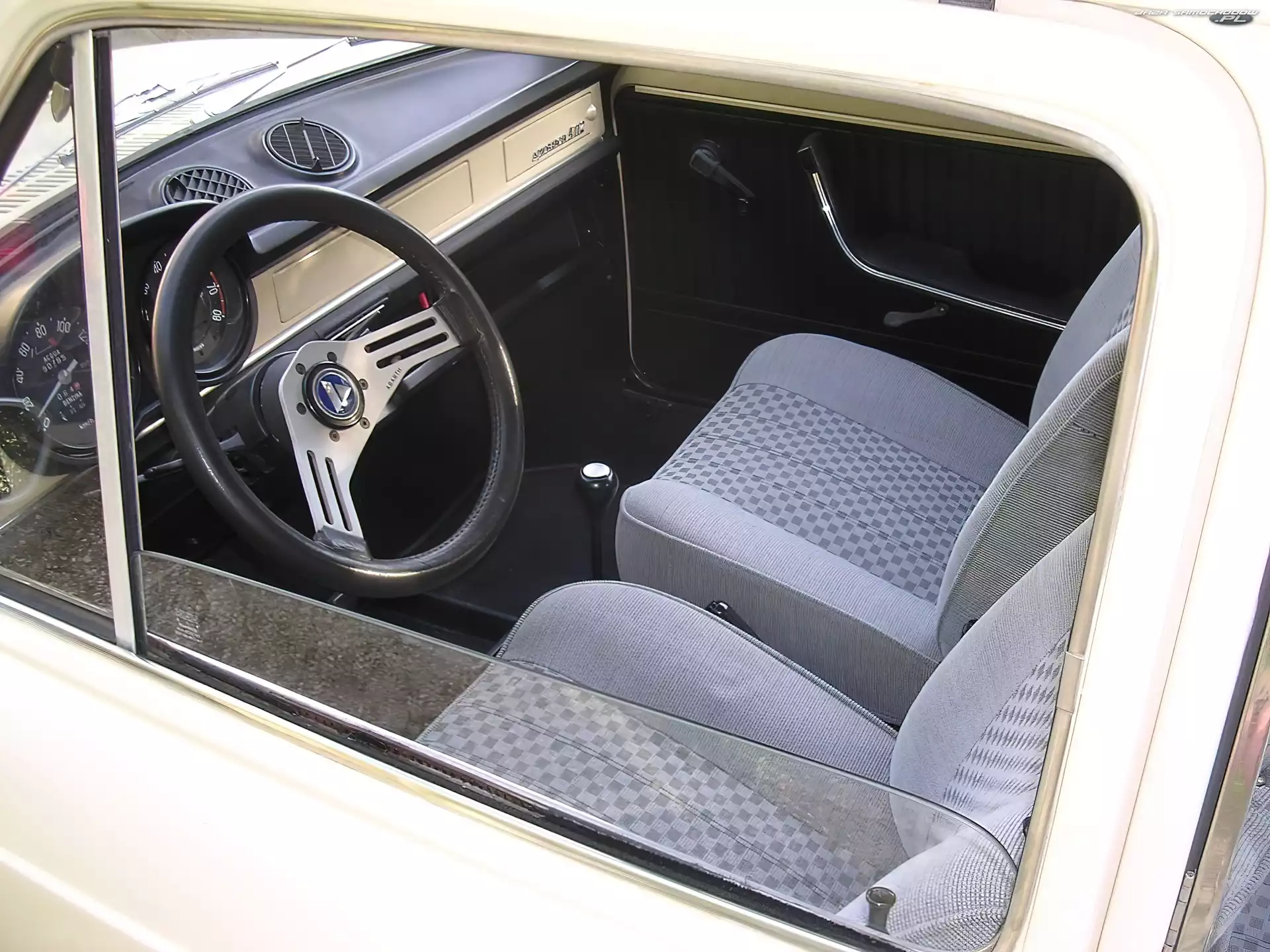 Kierownica, Autobianchi A112, Wnętrze
