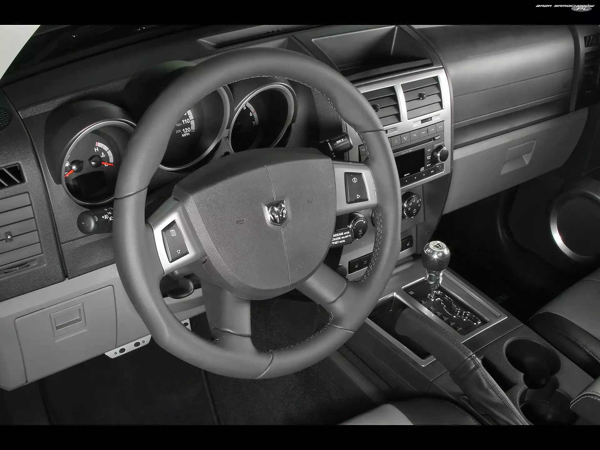 Kierownica, Dodge Nitro, Radio
