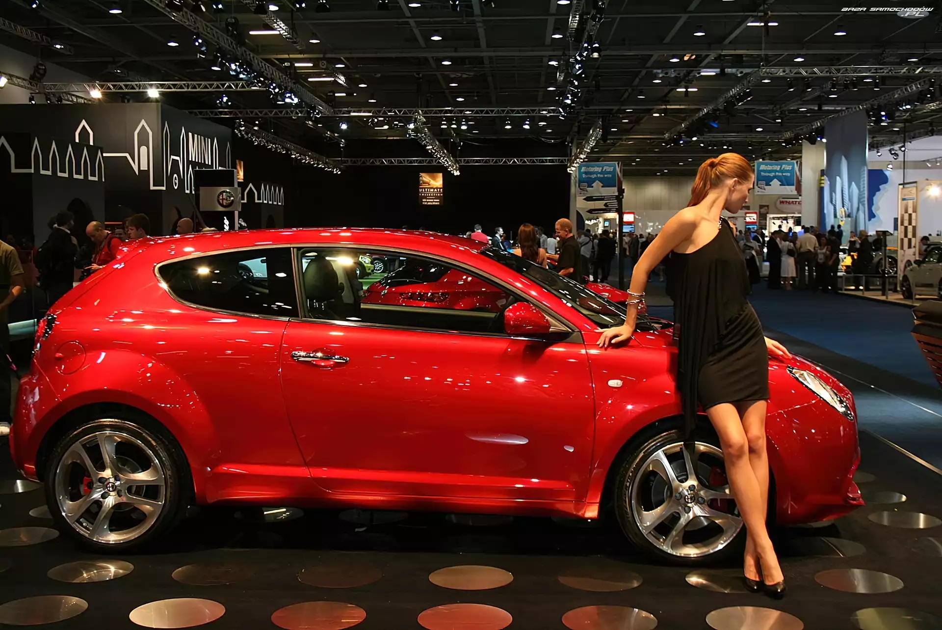 Kobieta, Alfa Romeo MiTo, Genewa