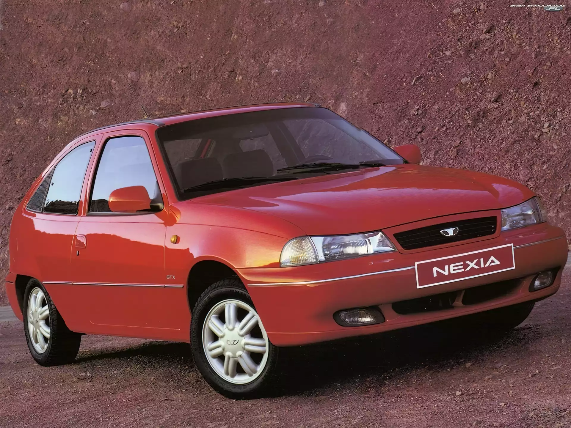 Kołpaki, Czerwony, Daewoo Nexia