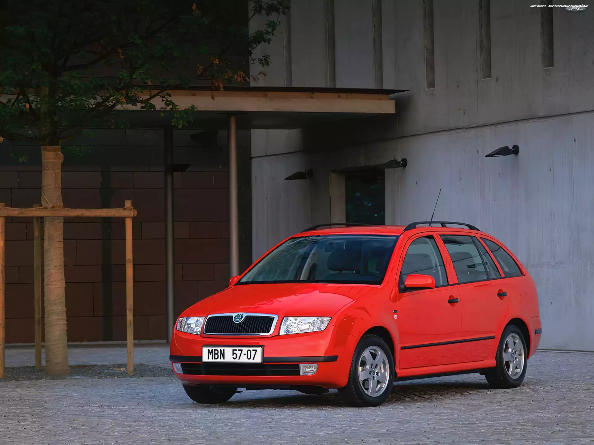 Kombi, Czerwona, Skoda Fabia