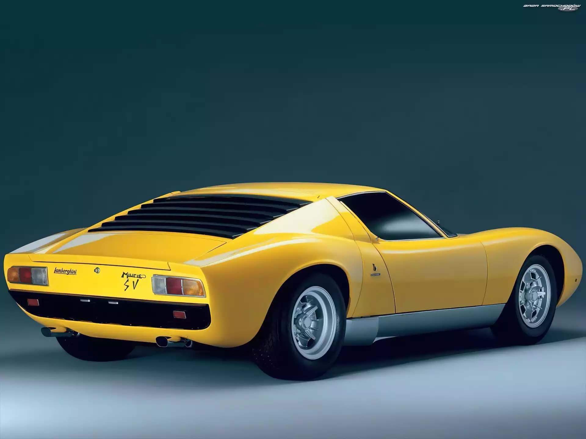 Kratka, Lamborghini Miura, Alufelgi