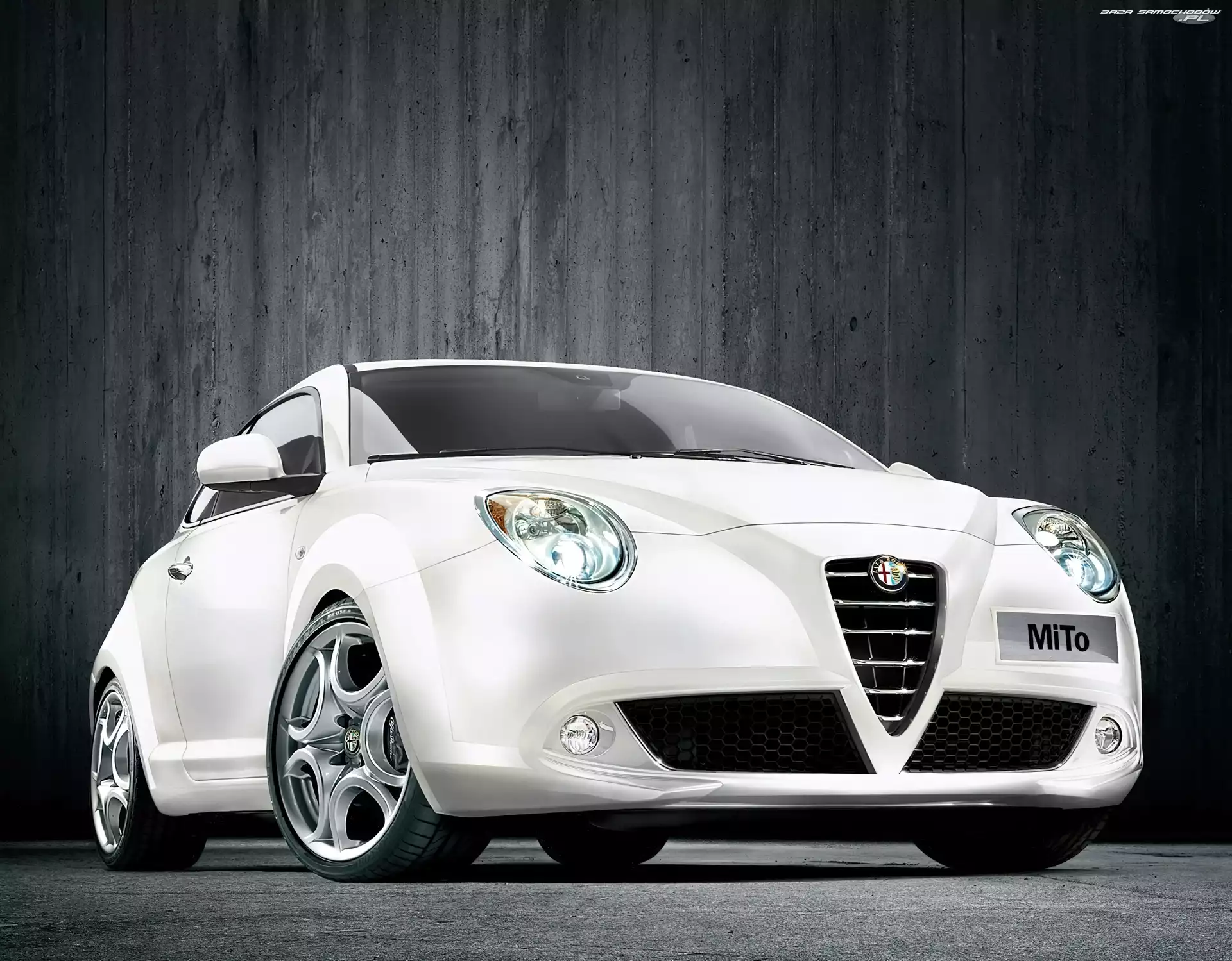 Ksenony, Przód, Alfa Romeo MiTo