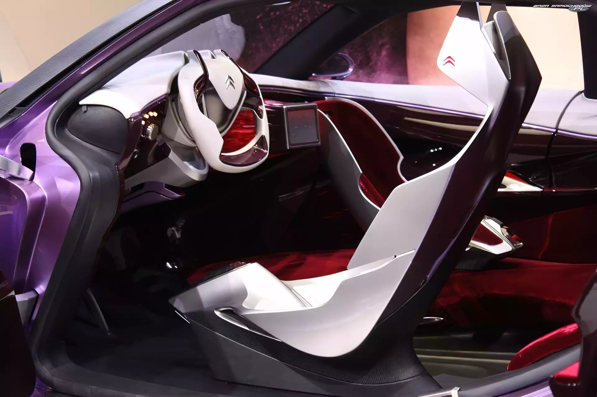 Kształty, Citroen Revolte, Futurystyczne