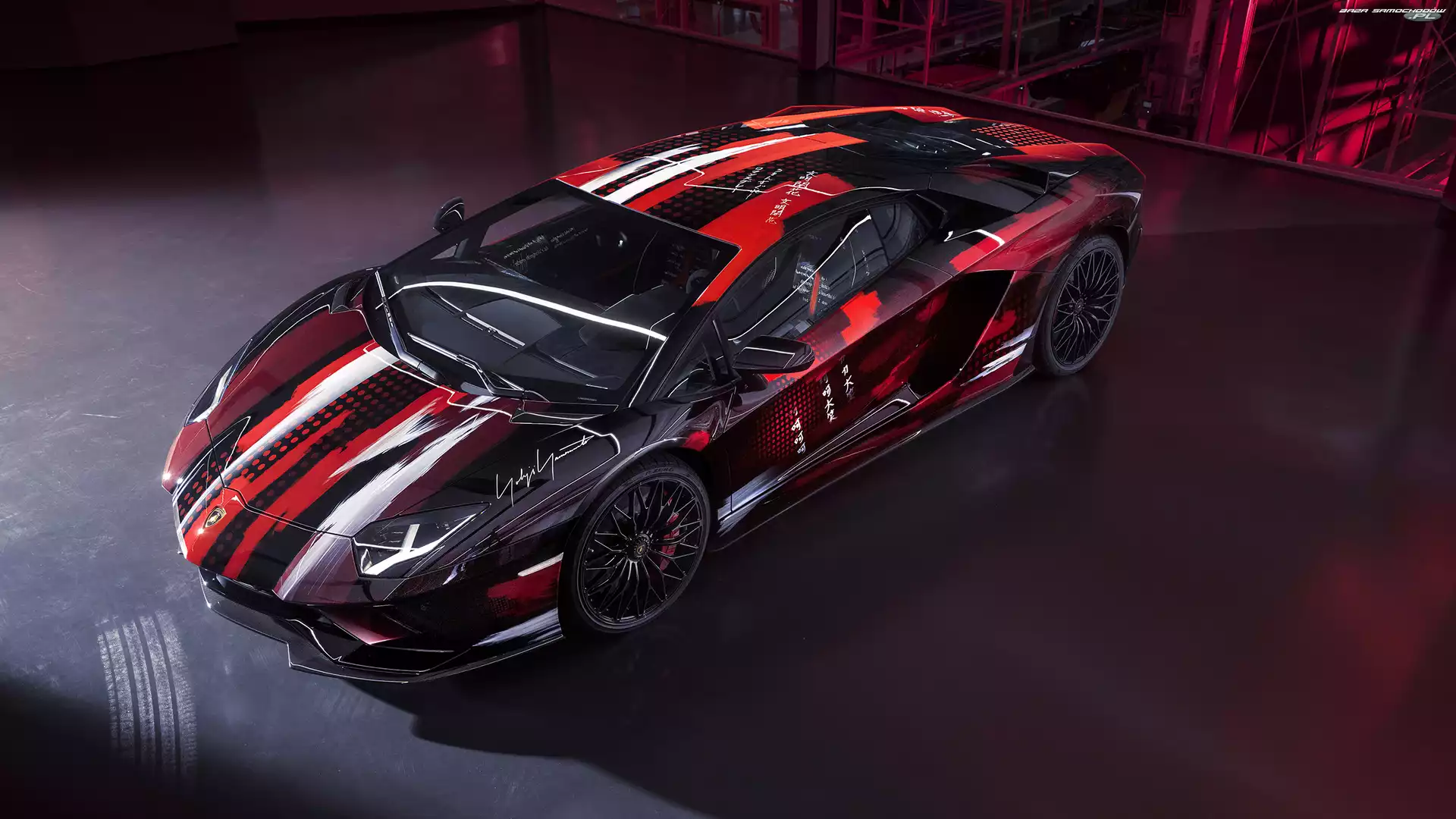 Lamborghini Aventador S, Czerwono-czarny