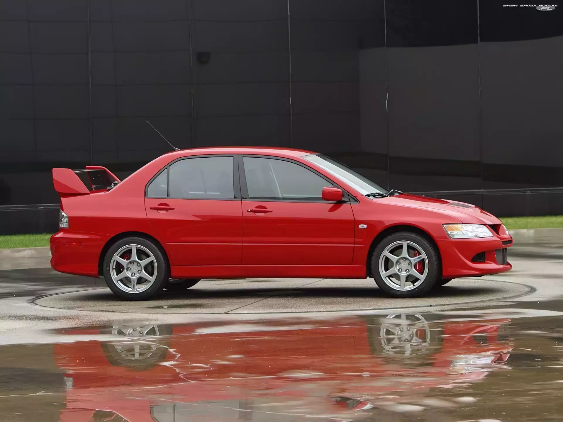 Lancer VII, Czerwony