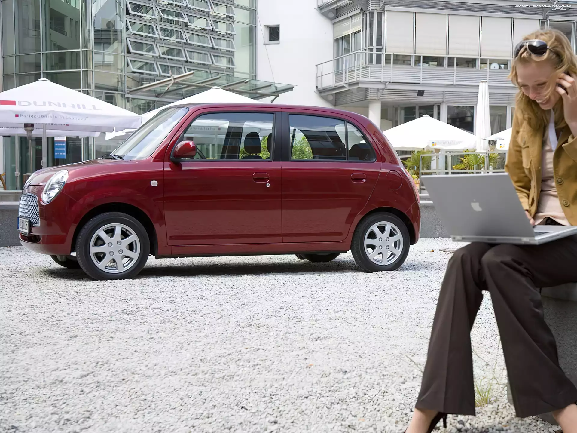 Laptop, Daihatsu Trevis, Hatchback