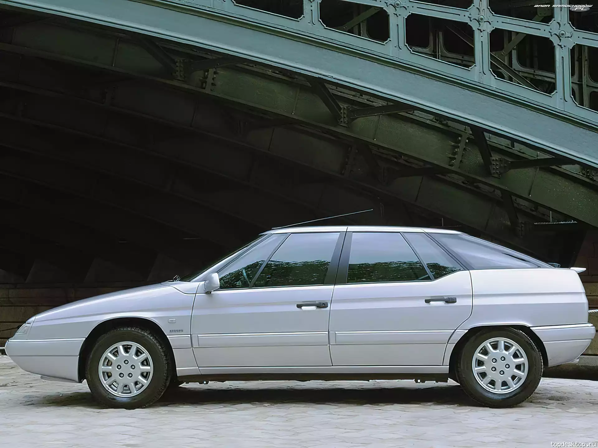 Citroen XM, Lewy, Most, Bok
