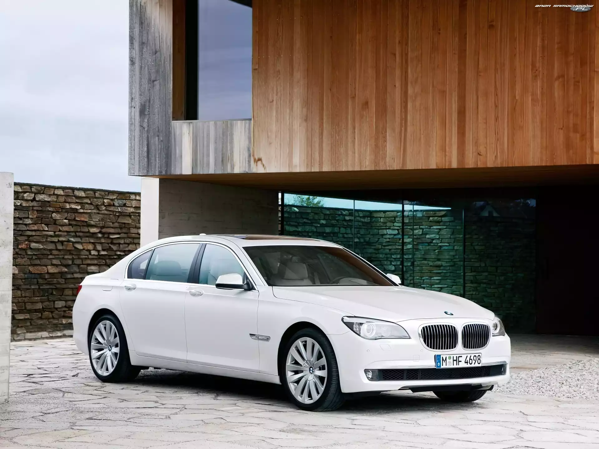 Limuzyna, Białe, BMW 760Li