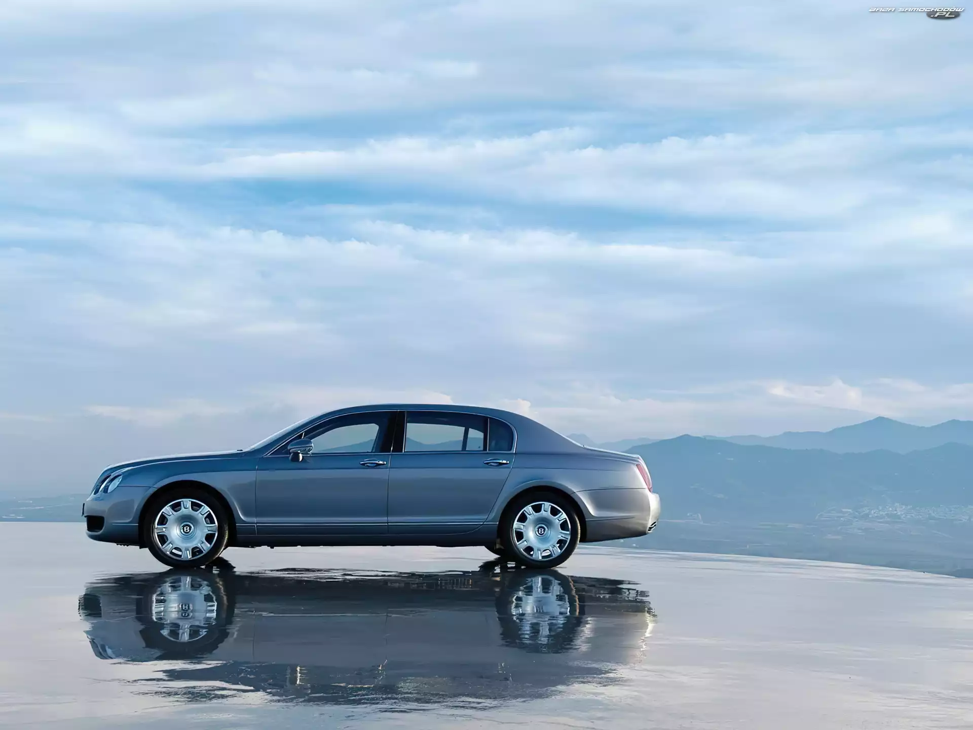 Limuzyna, Bentley Continental, Elegancka