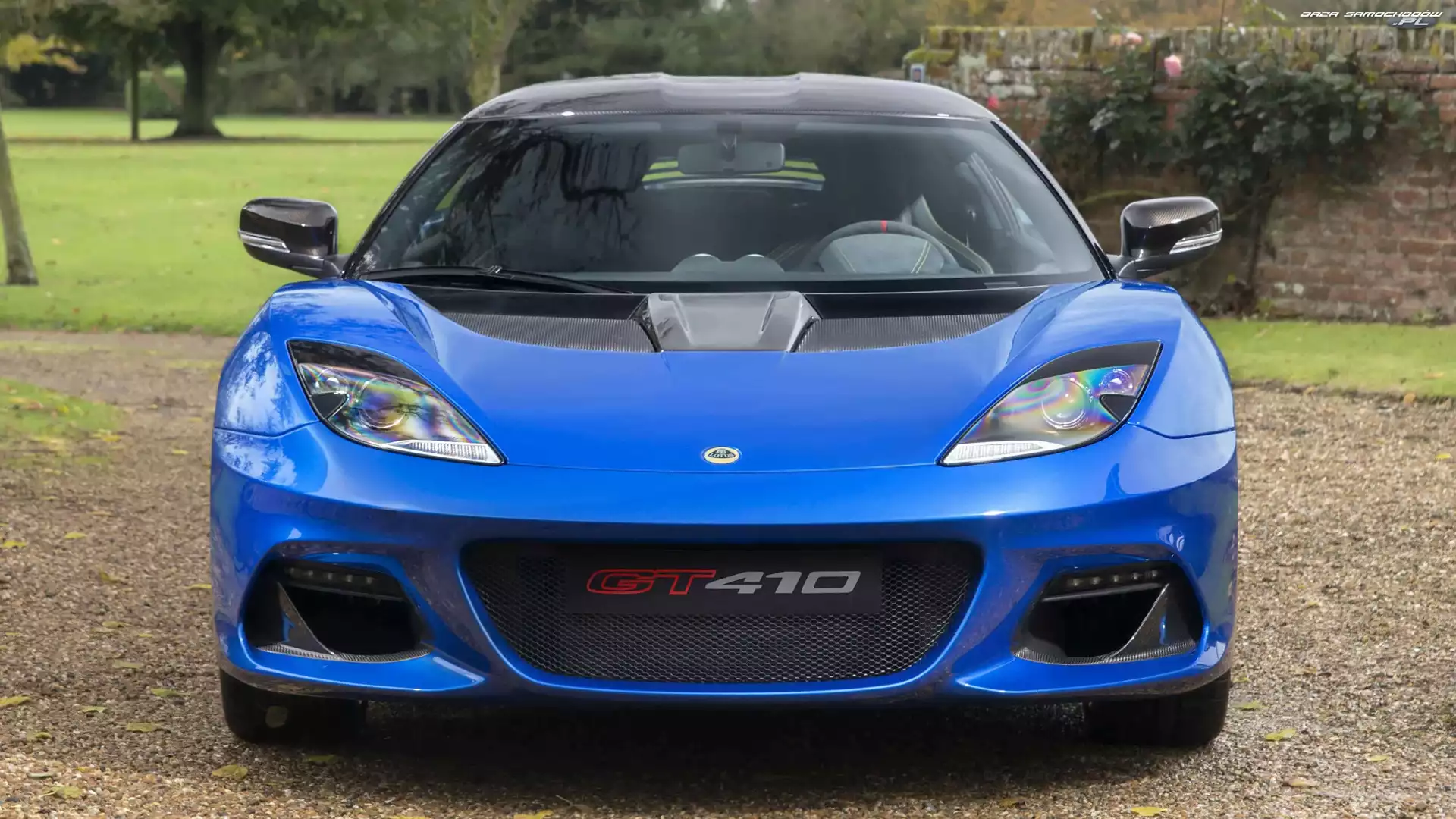 Lotus Evora GT410, Przód