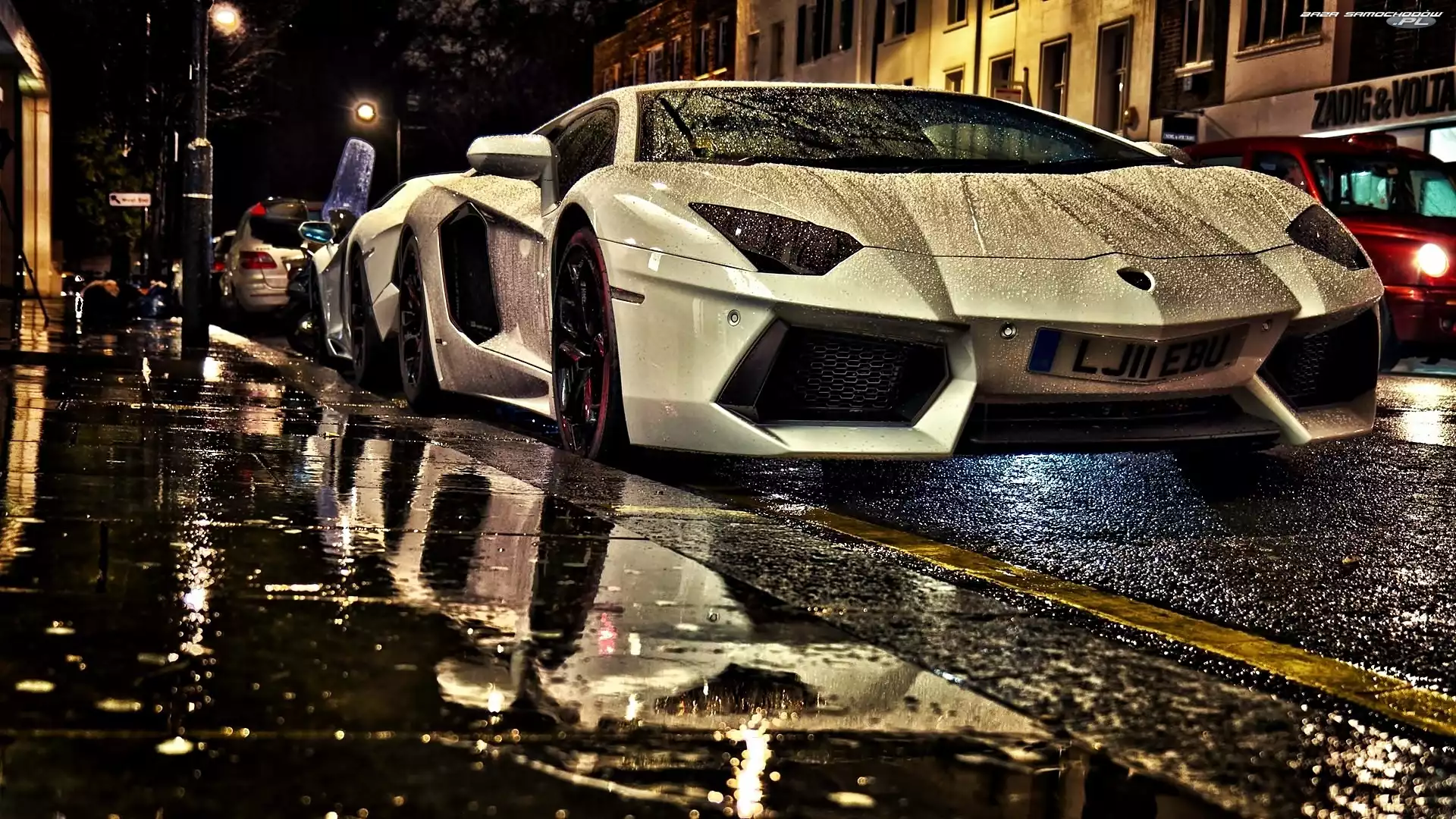 LP700-4, Lamborghini, Aventador