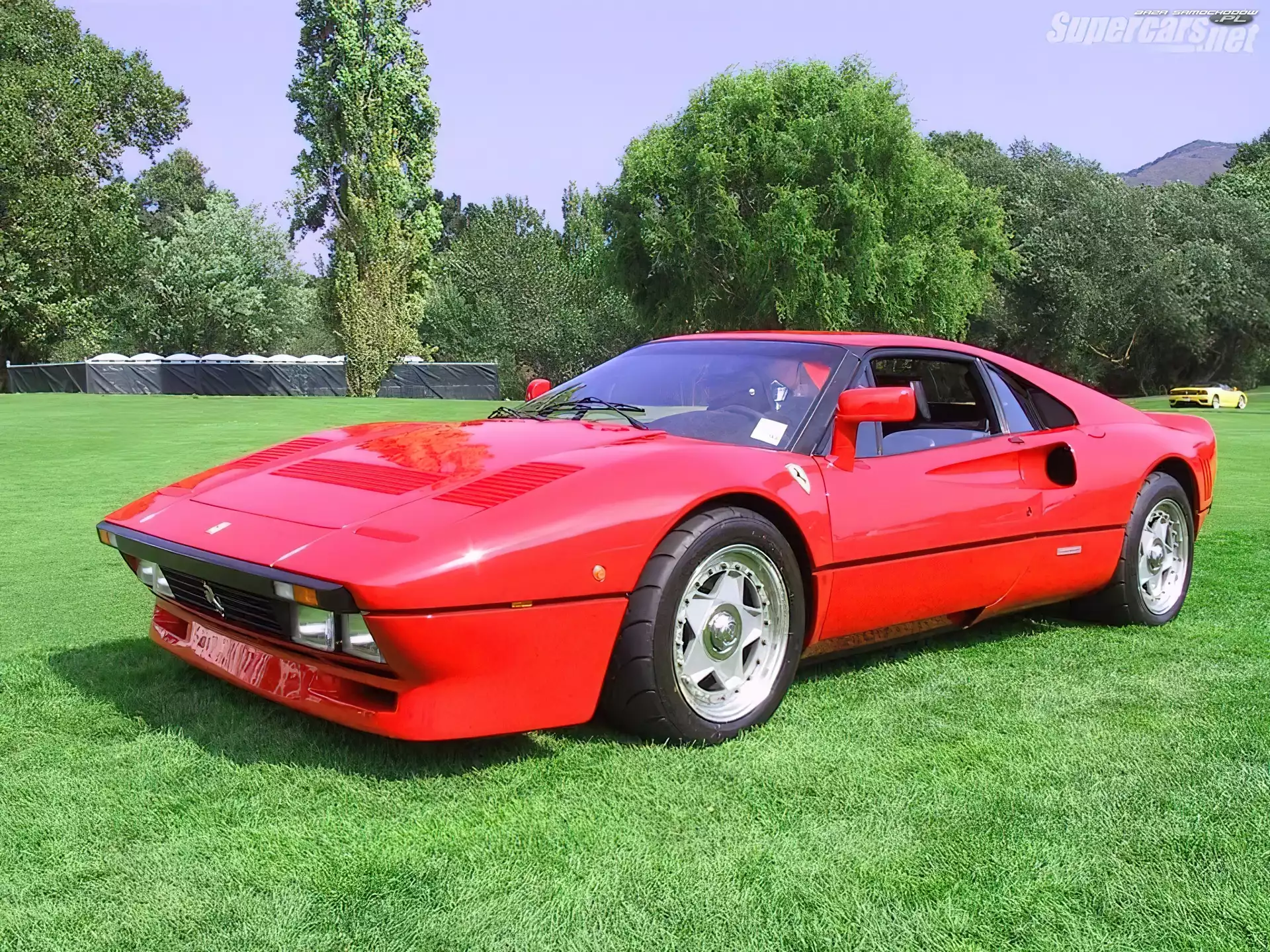 Lusterka, Ferrari 288 GTO, Wysokie