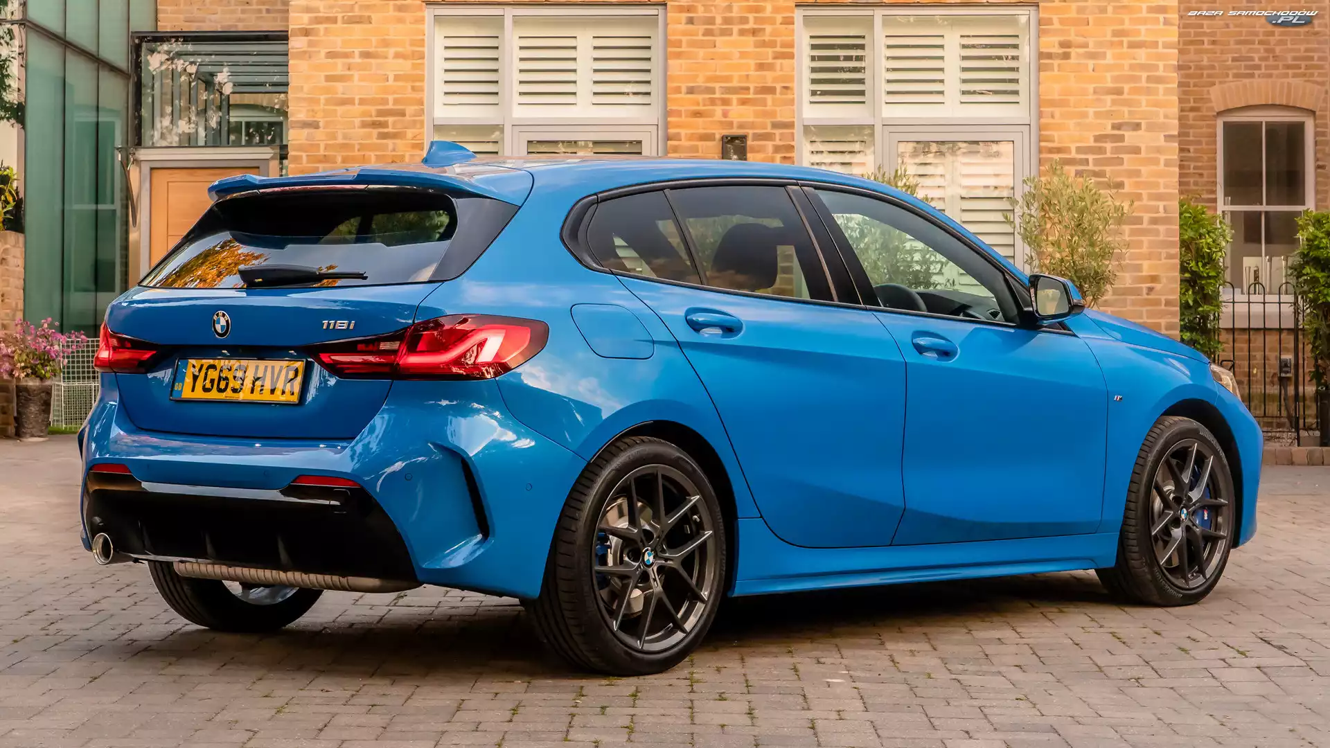 BMW 1 Seria M Sport, Niebieskie