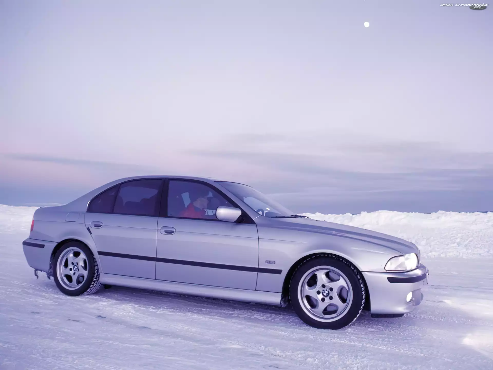Zima, M5