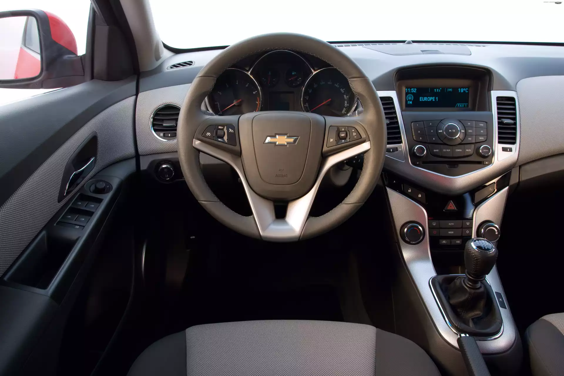 Manual, Chevrolet Cruze, Kierownica