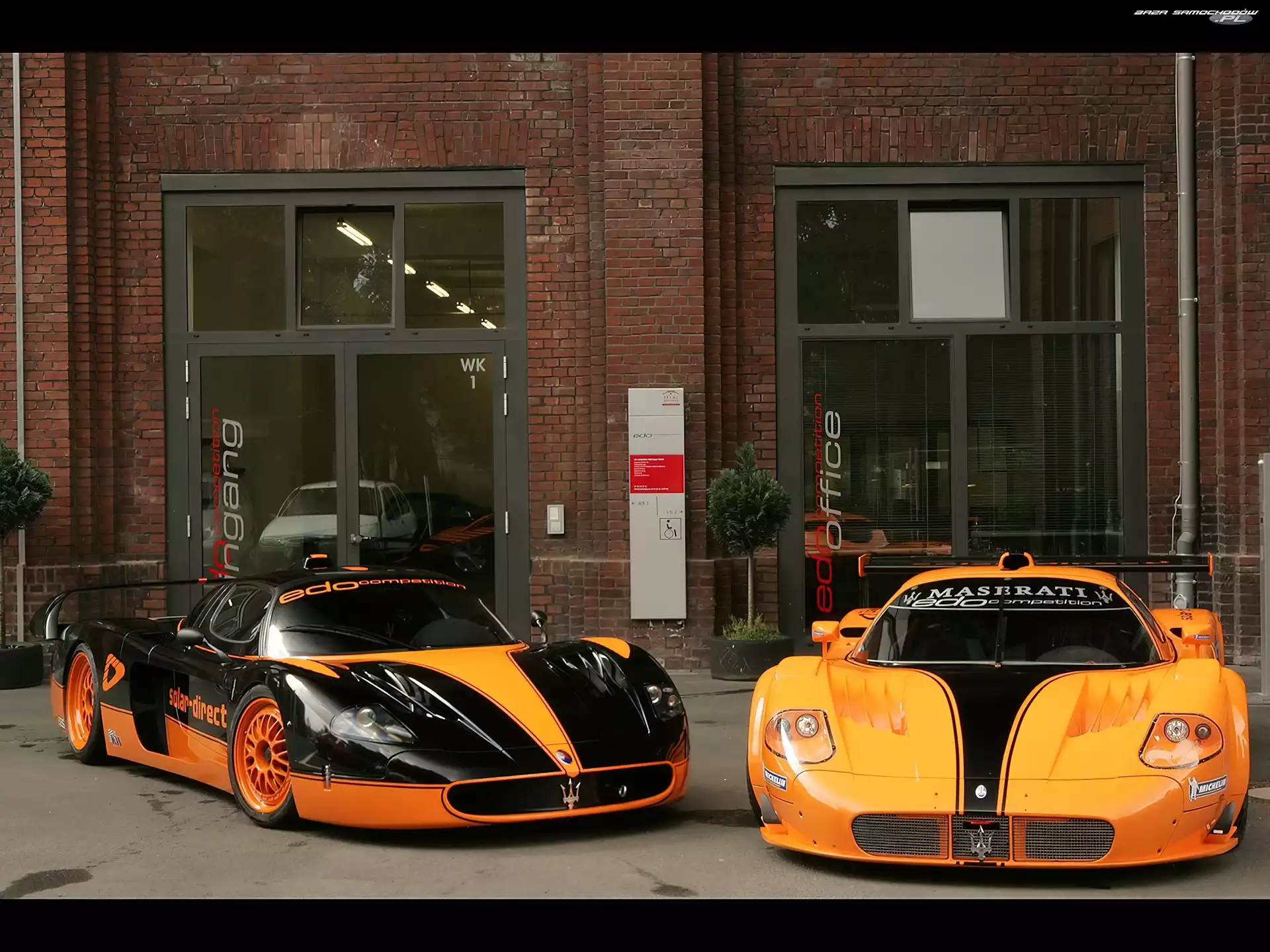 Maserati MC12, Dwa, Egzemplarze