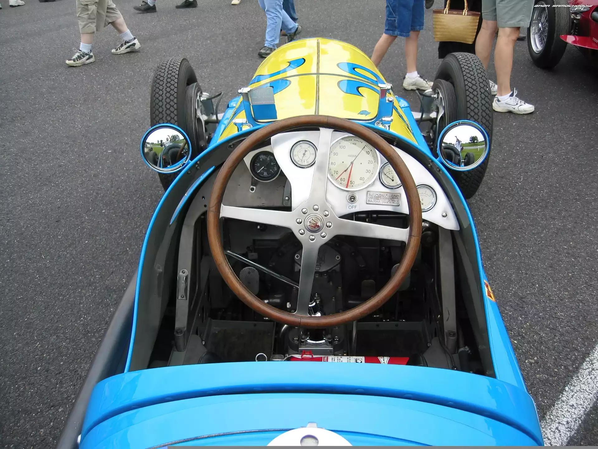 liczniki, Maserati, kierownica