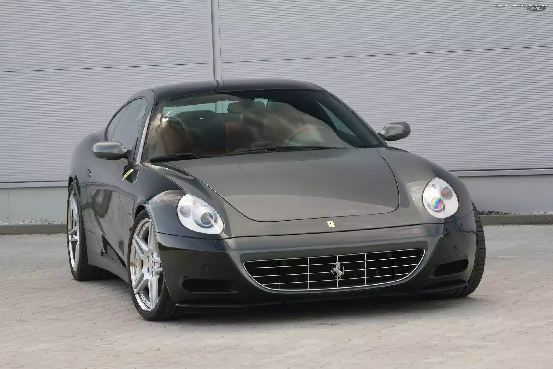 Maska, Szare, Ferrari 612 Scaglietti