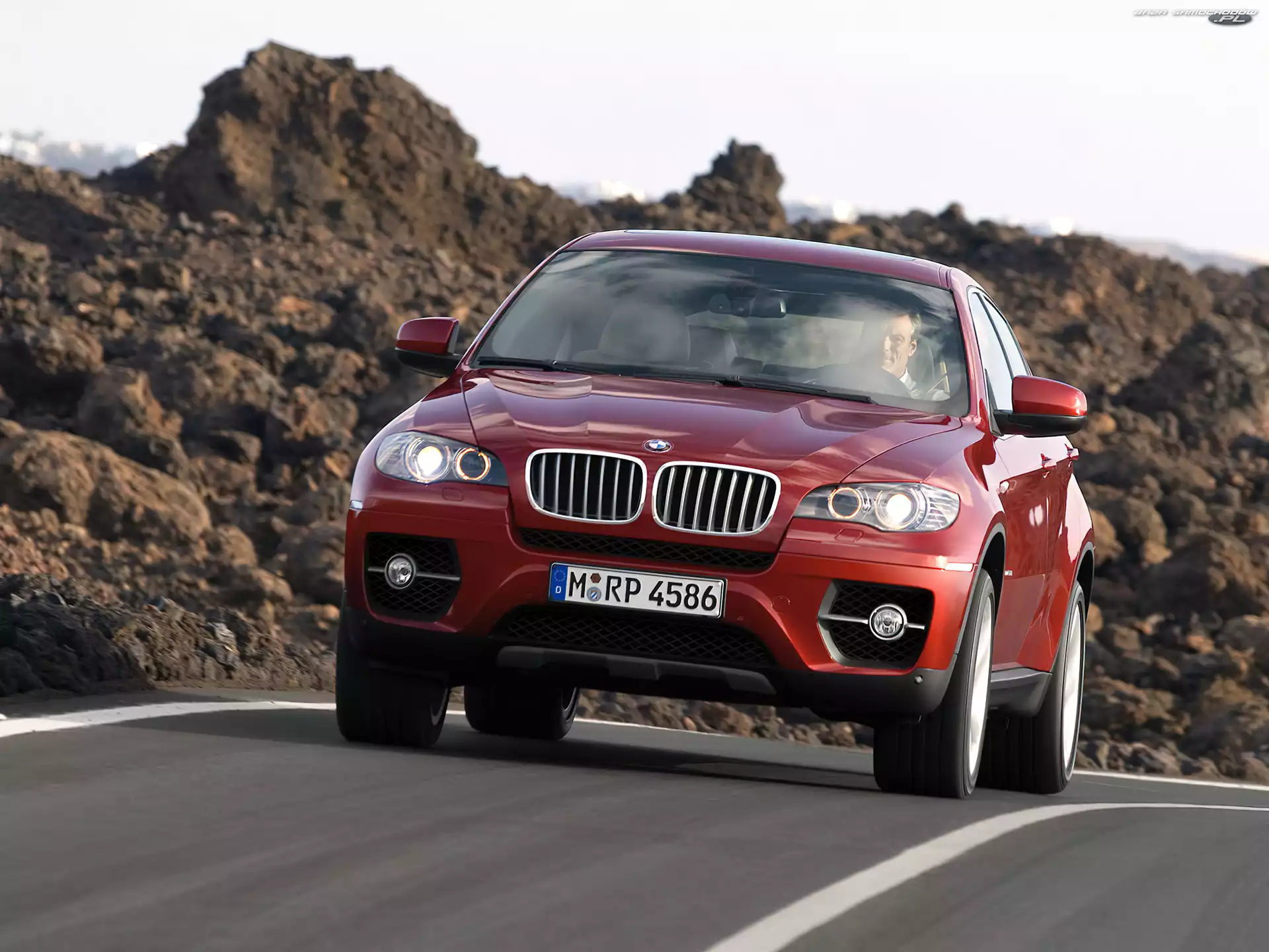 Maska, BMW X6, Halogeny