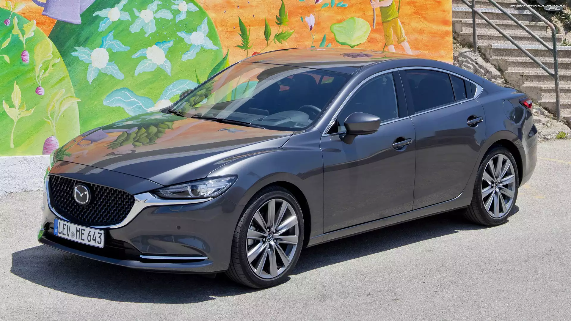 Grafitowa, Mazda 6
