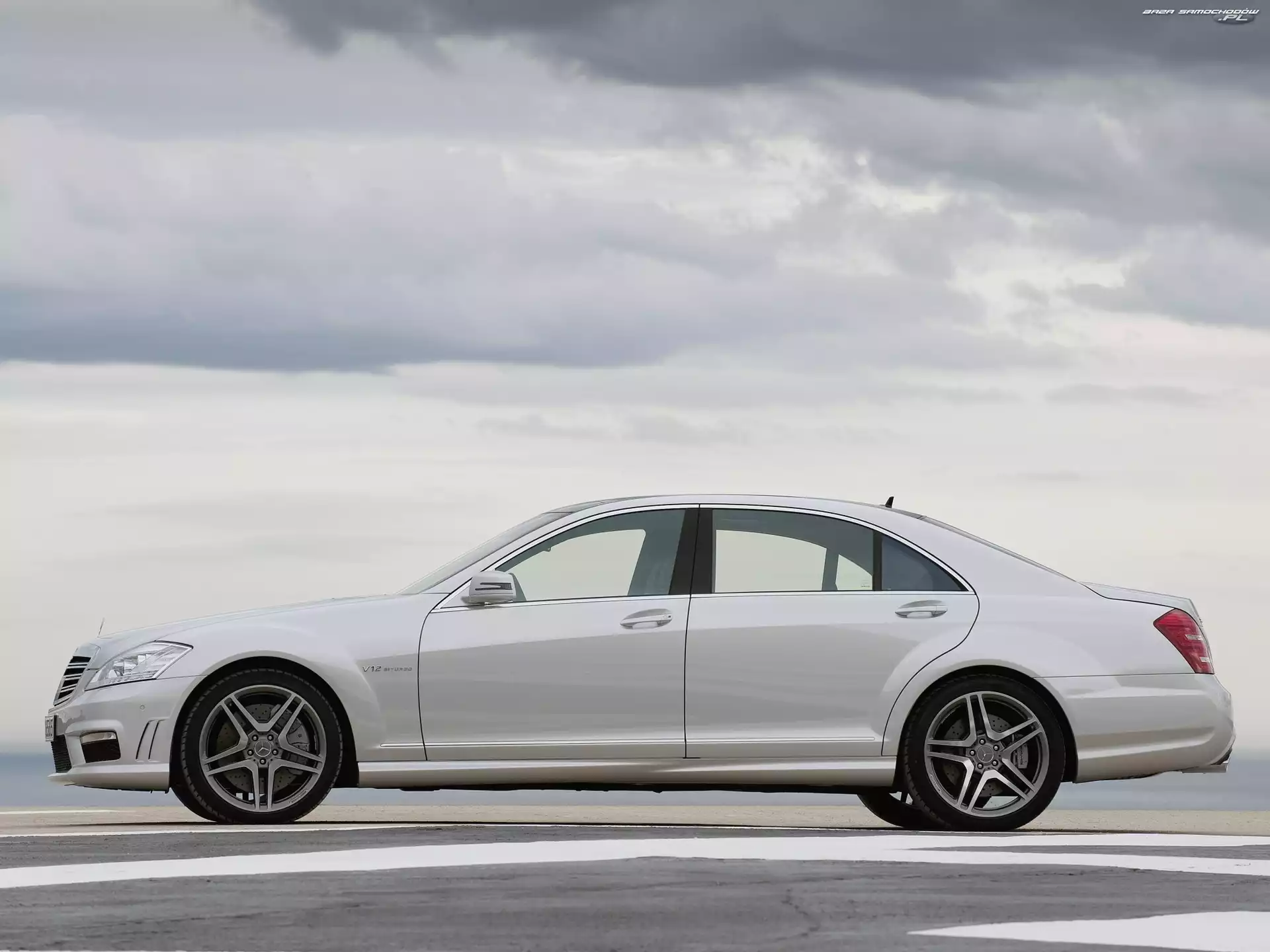 AMG, Mercedes, W221