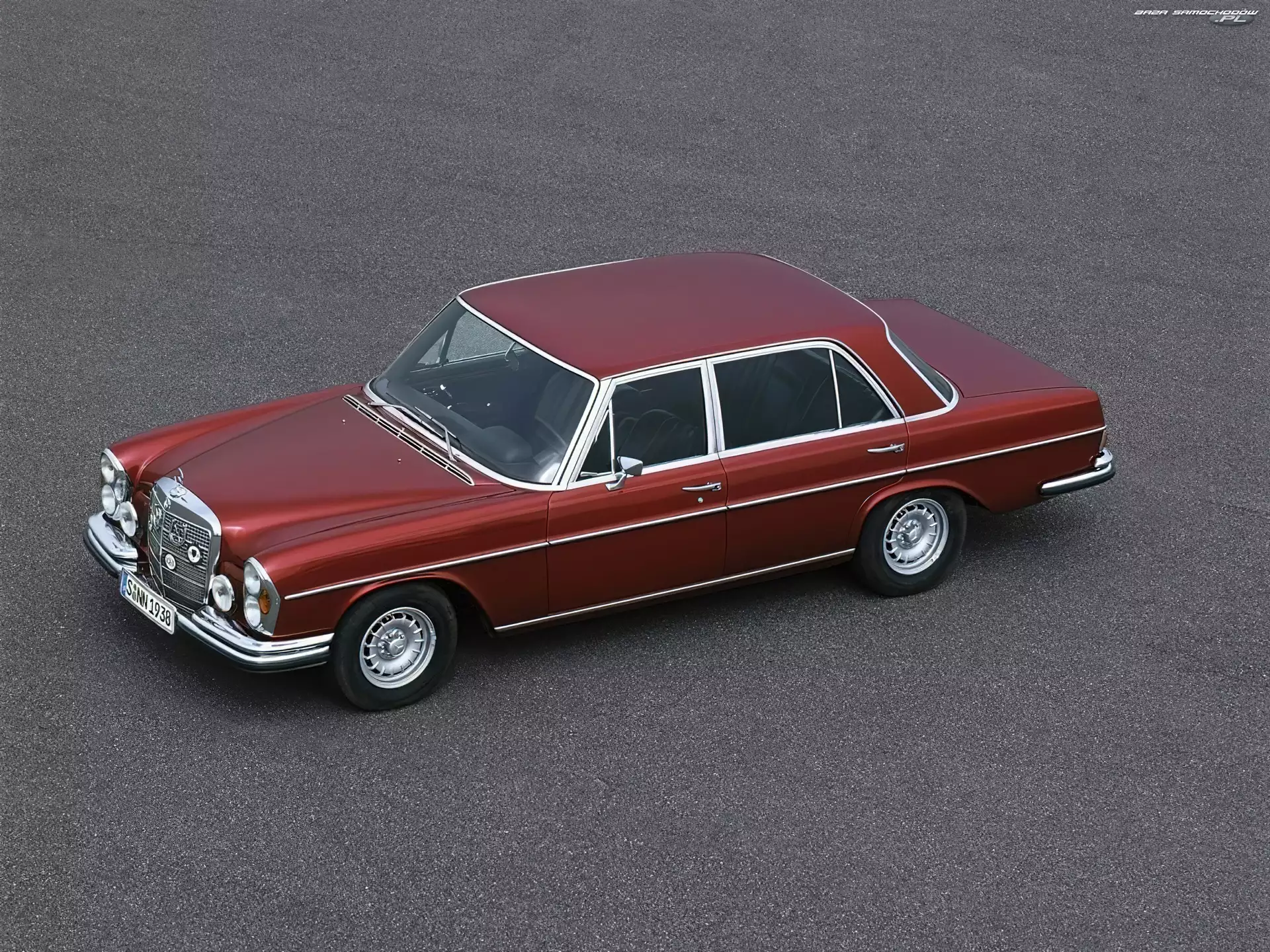 Mercedes SEL, Bordowy