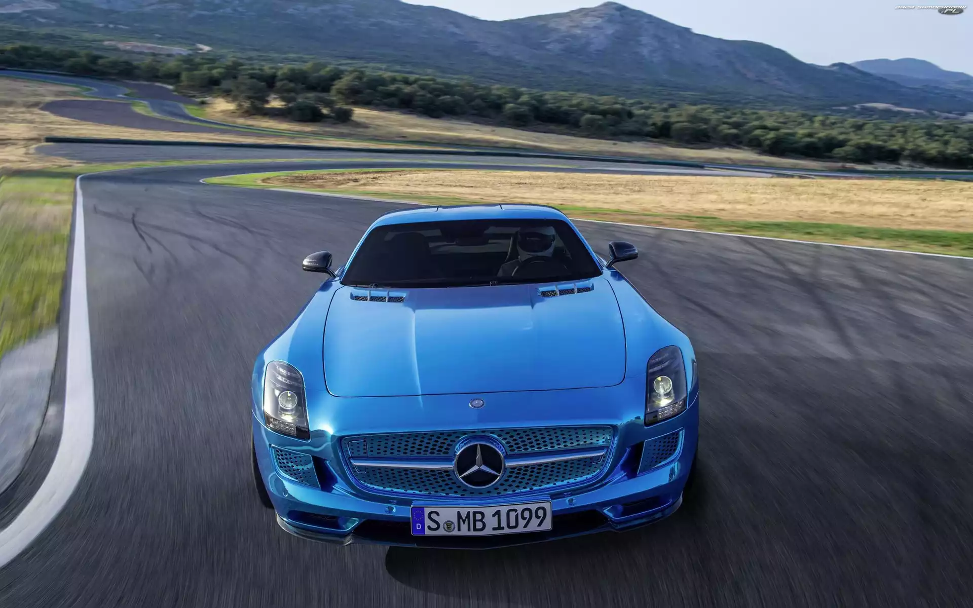 Niebieski, Mercedes SLS