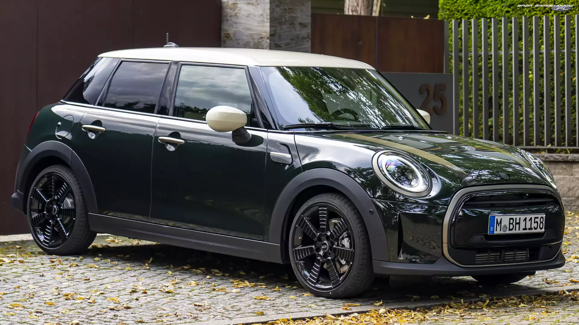 Mini Cooper Resolute