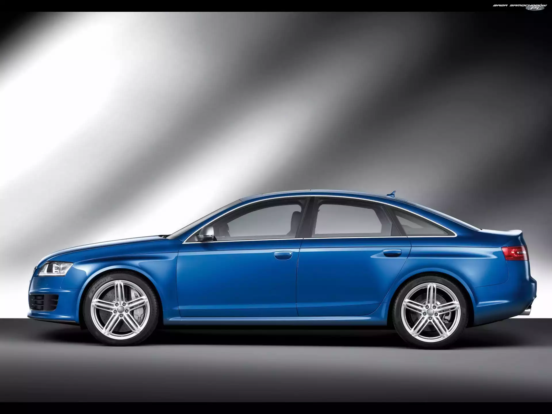 Mocna, RS, Audi, Wersja