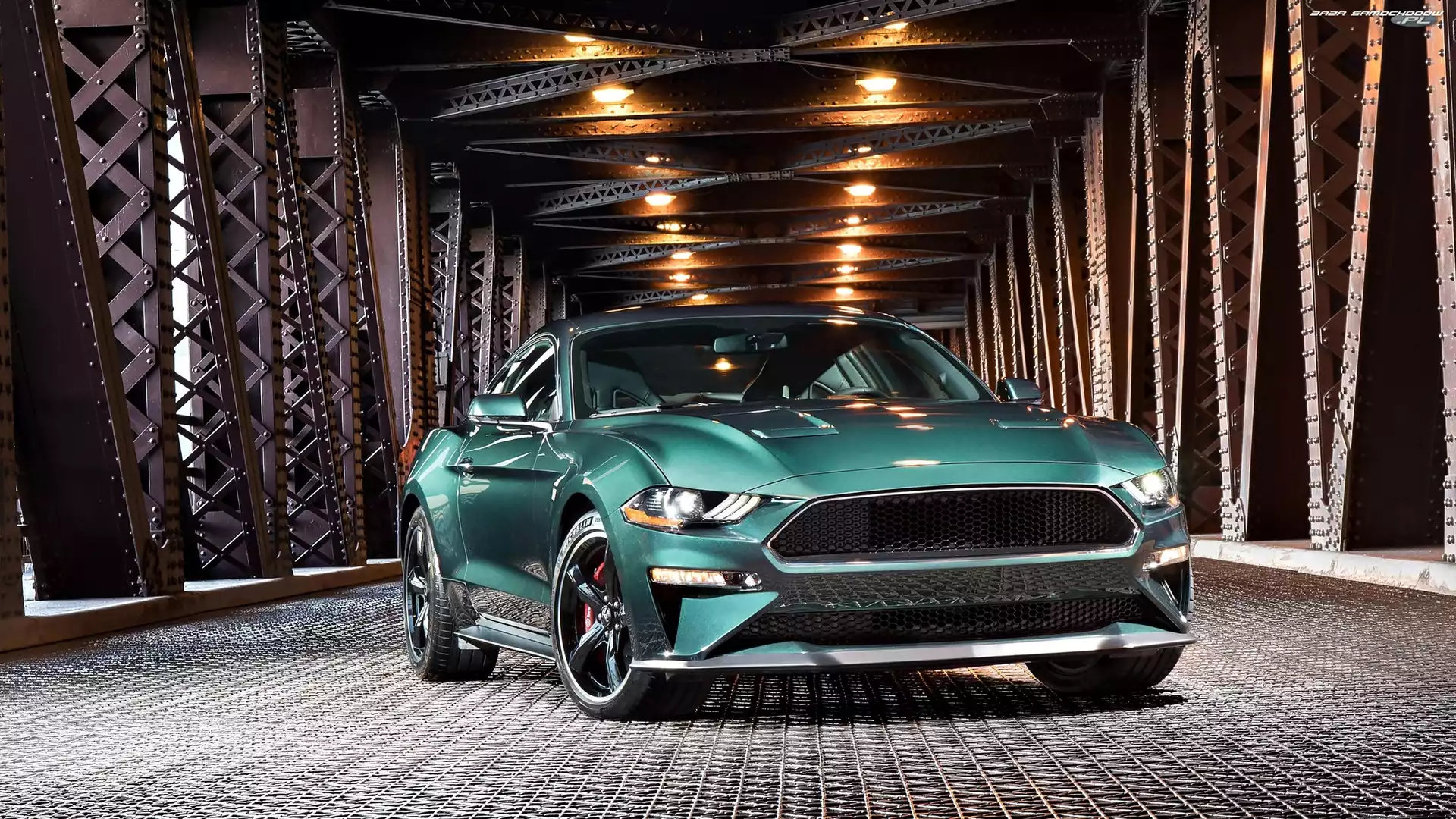 Most, Ford Mustang Bullitt, Oświetlony
