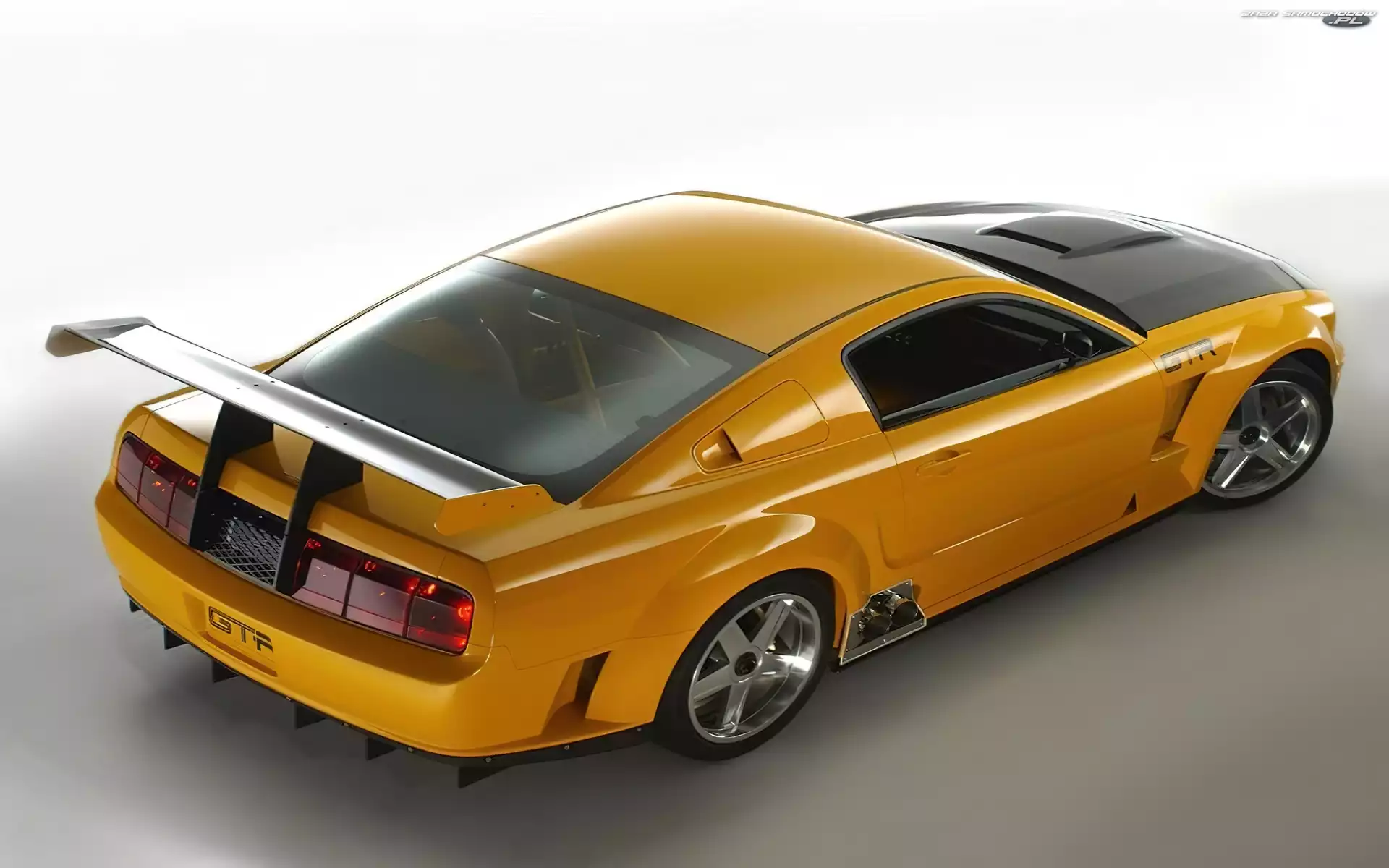 GTR, Ford Mustang