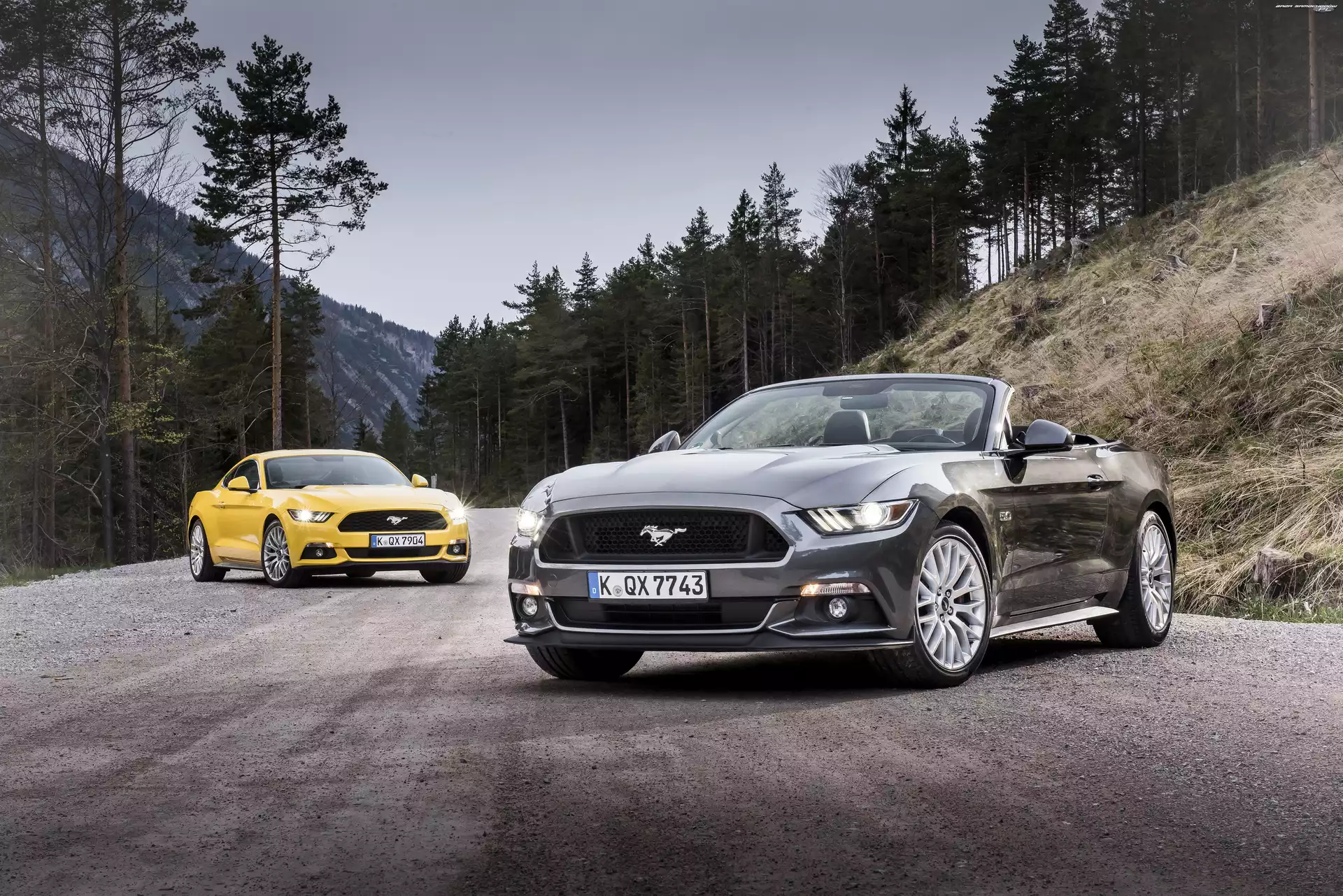Mustang converbile, Samochody, Ford