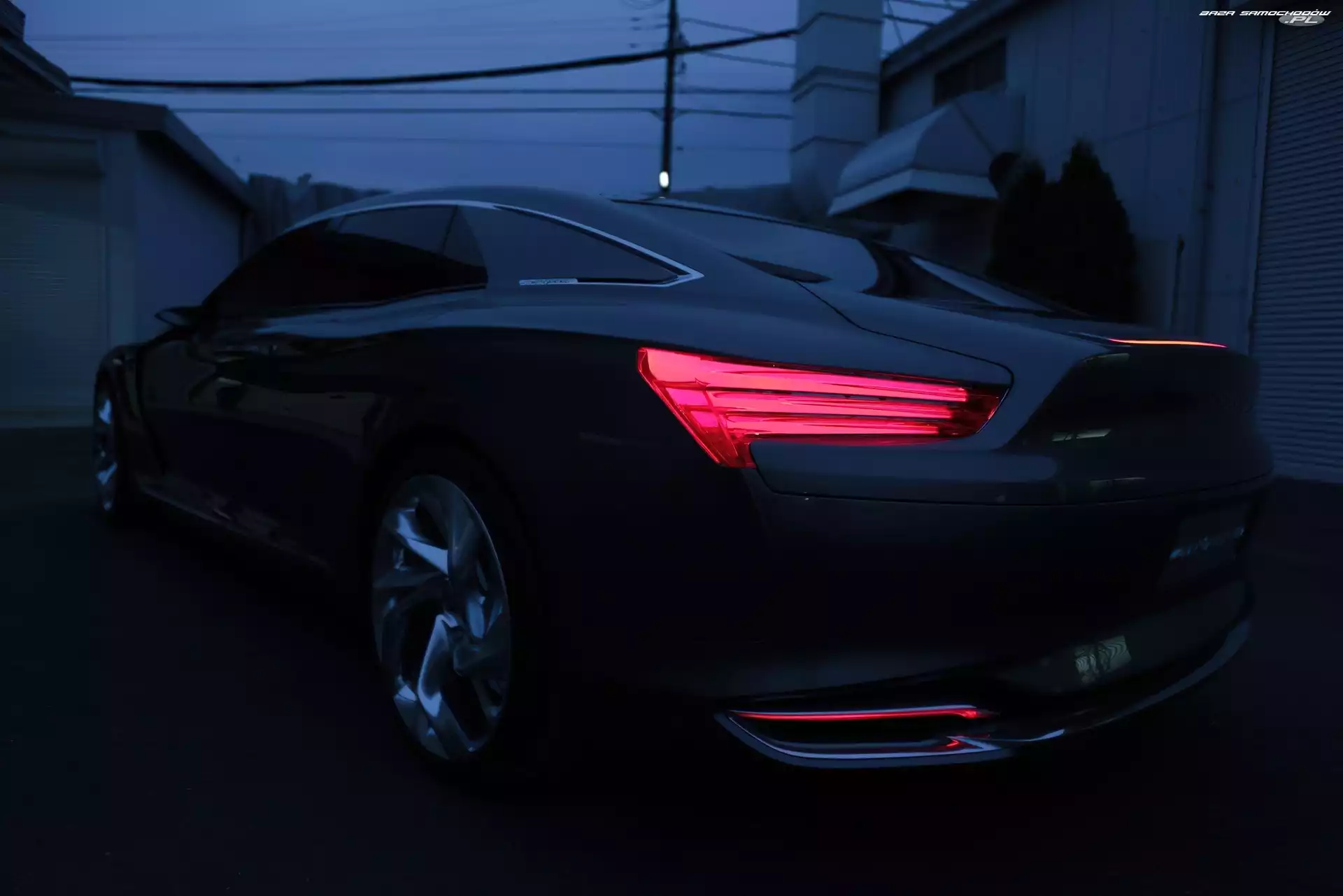 Neonowe, Citroen Metropolis, Światła