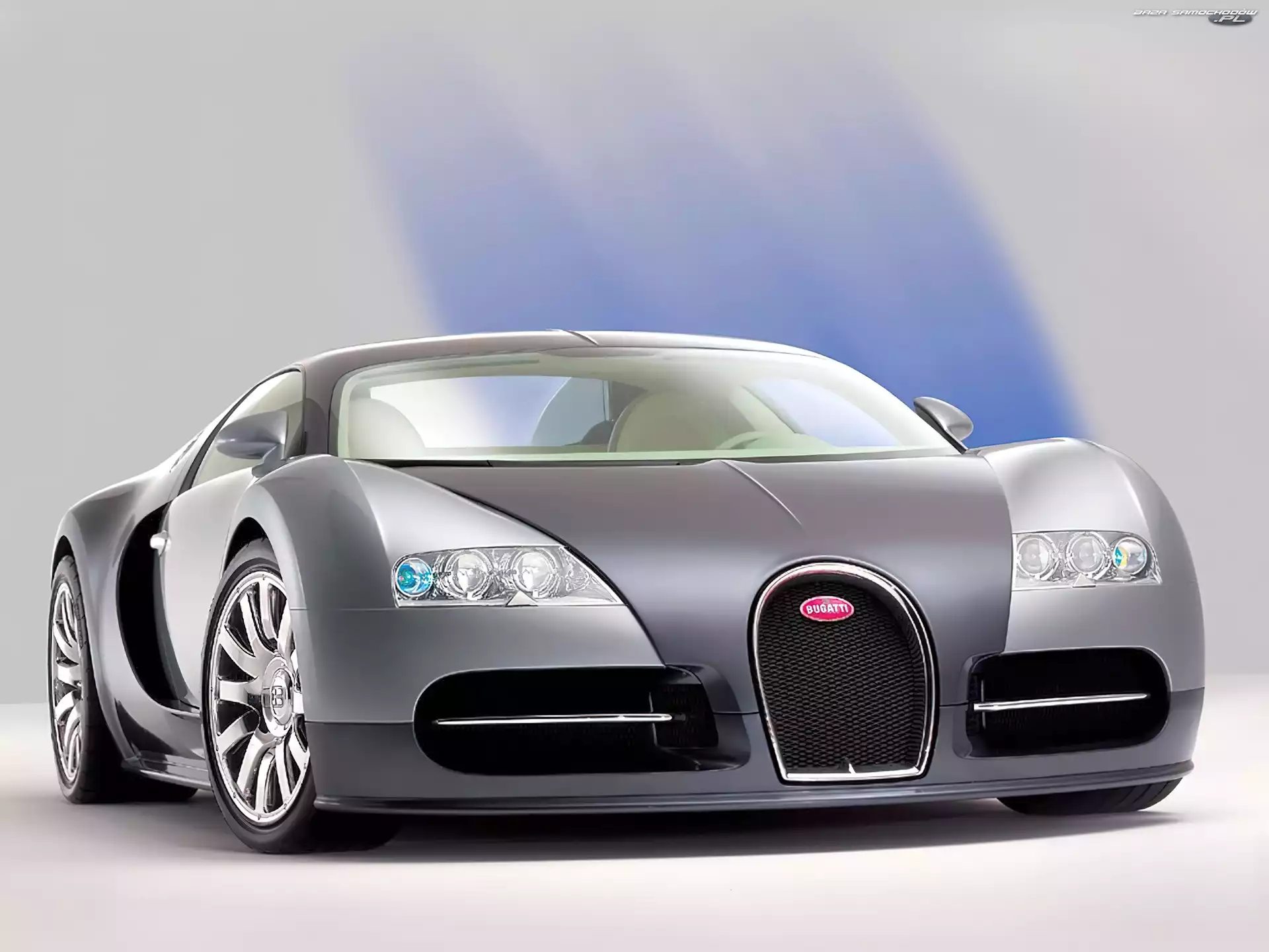 Niebieska Smuga, Stalowe, Bugatti Veyron