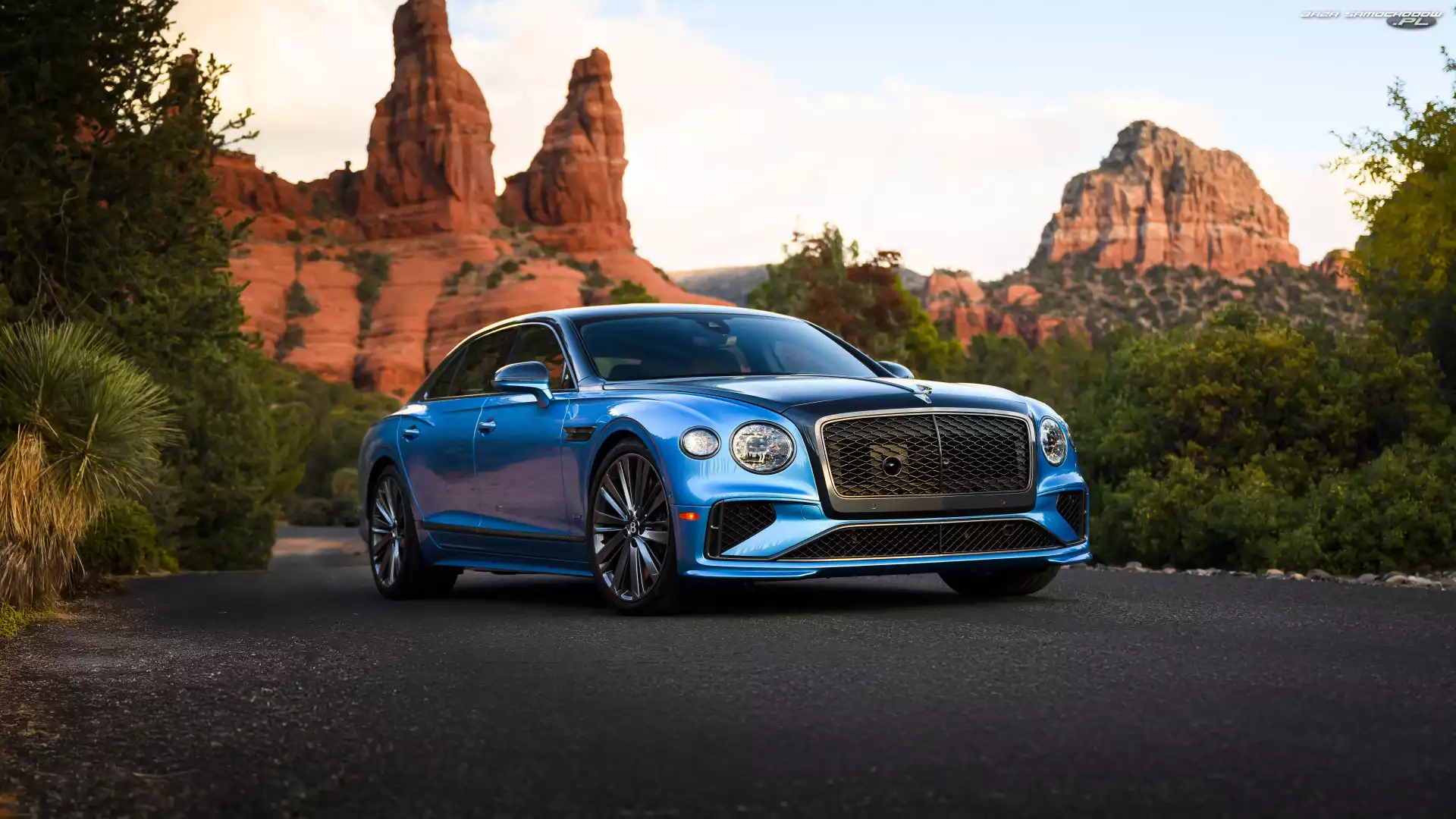 Bentley Flying Spur, Niebieski