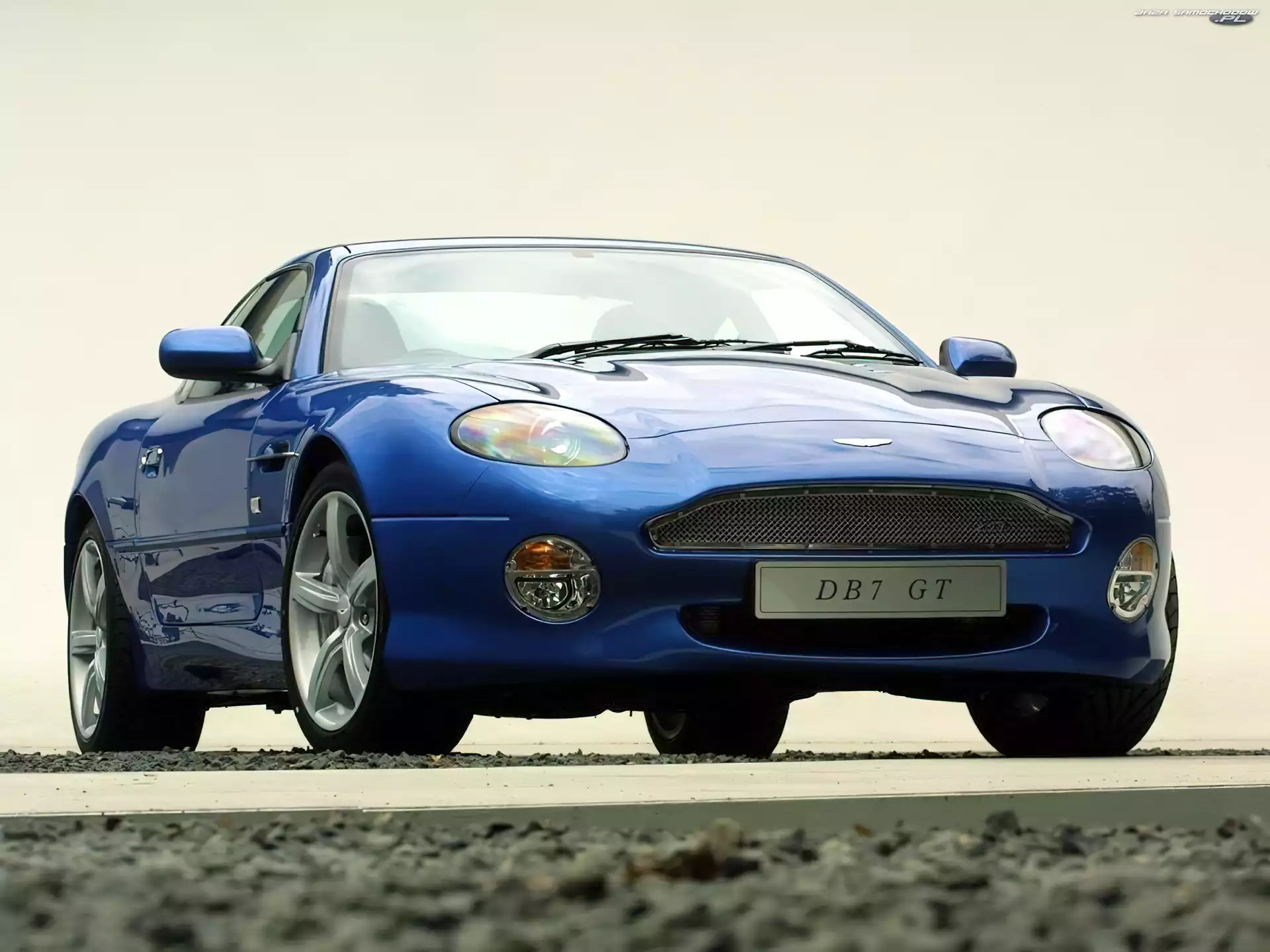 Aston Martin DB7, Niebieski