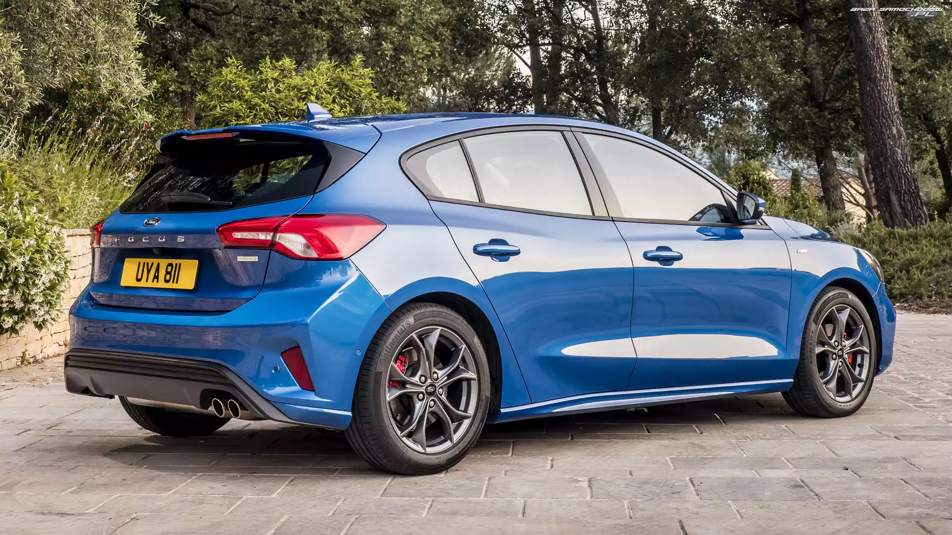 Niebieski, Ford Focus ST-Line