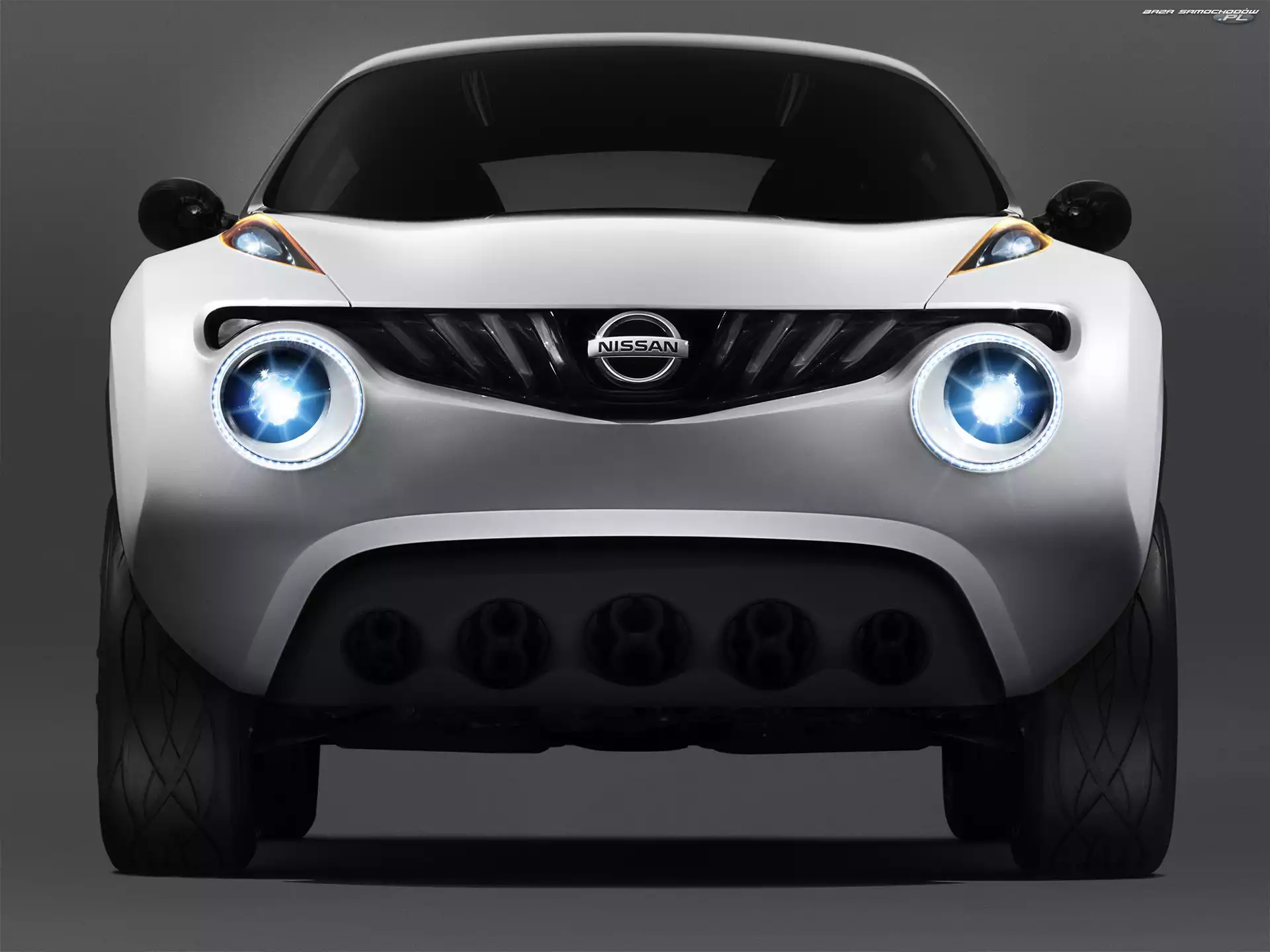 Przód, Nissan Qazana