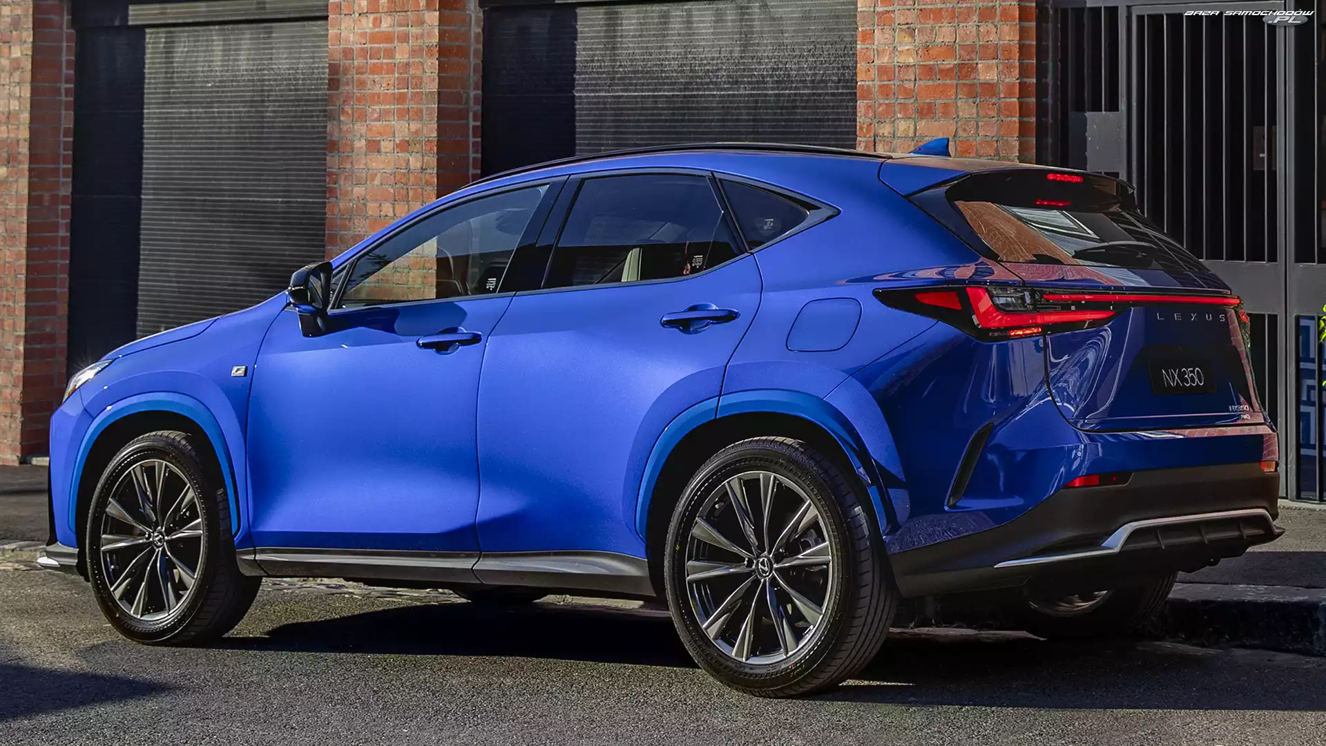 Lexus NX F Sport, Niebieski