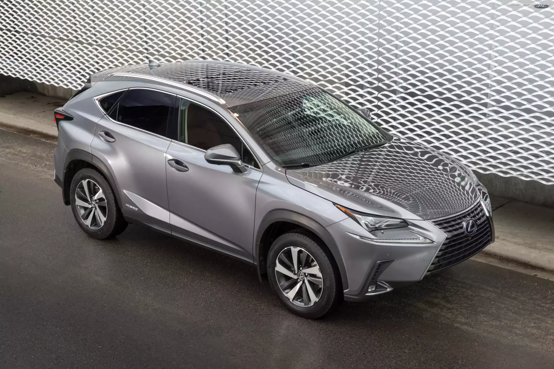 Lexus NX 300h