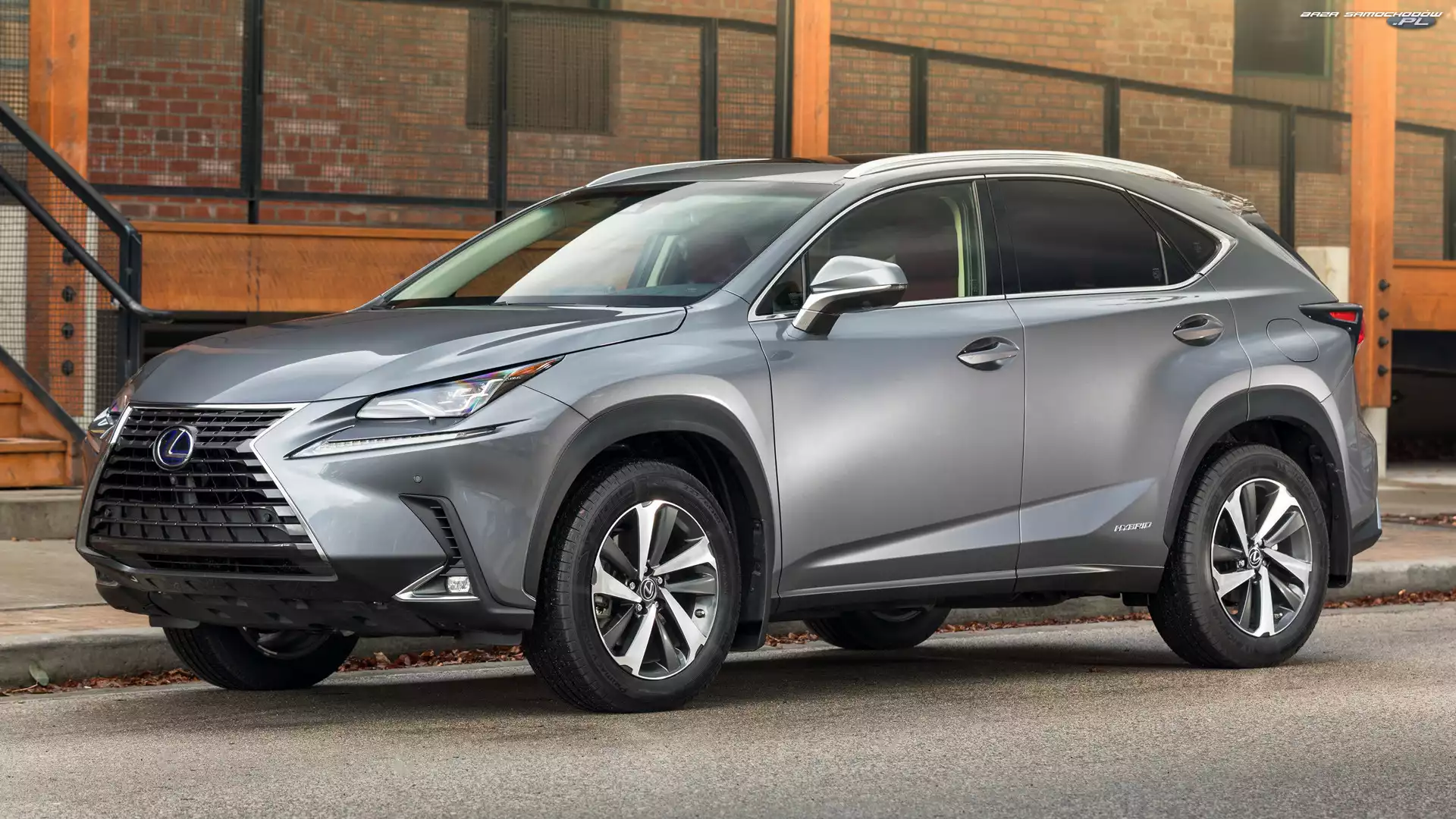 Lexus NX Hybryda