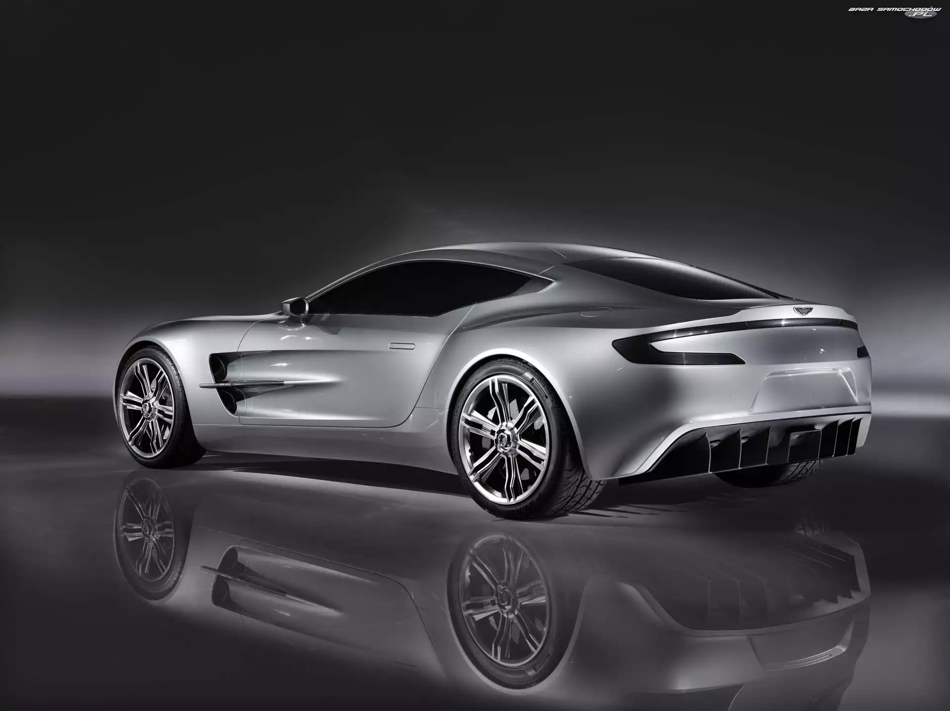 Ciemne, Odbicie, Aston Martin One-77, Lampy
