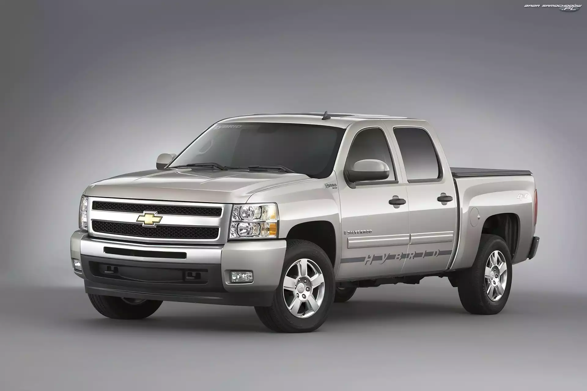 Paliwa, Chevrolet Silverado, Wlew
