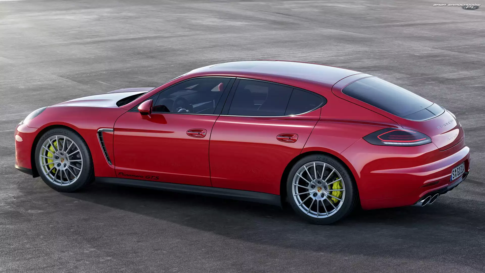 Porsche Panamera, Bok