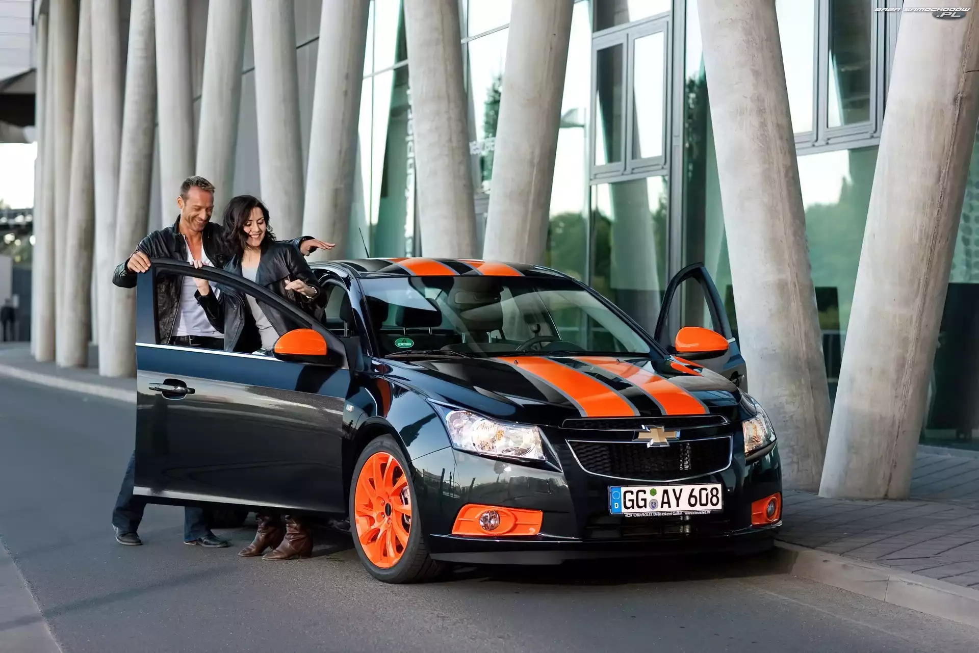 Pasy, Chevrolet Cruze, Dwa